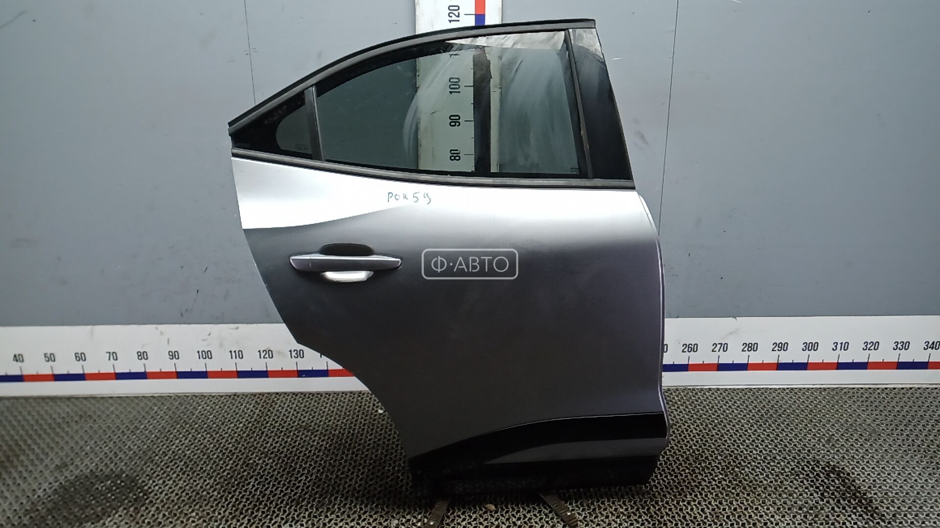 Дверь задняя правая