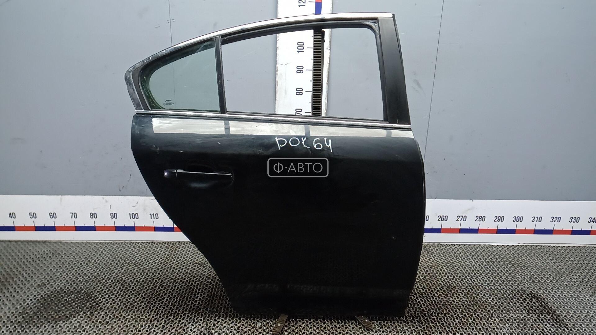 Дверь задняя правая