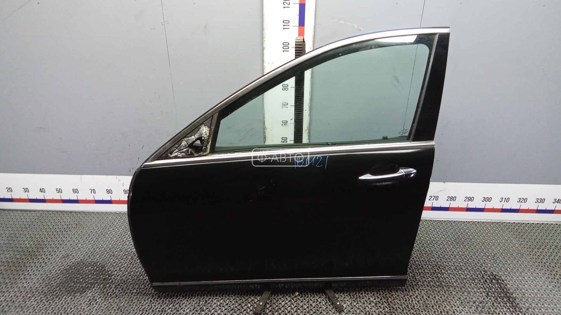 Дверь передняя левая