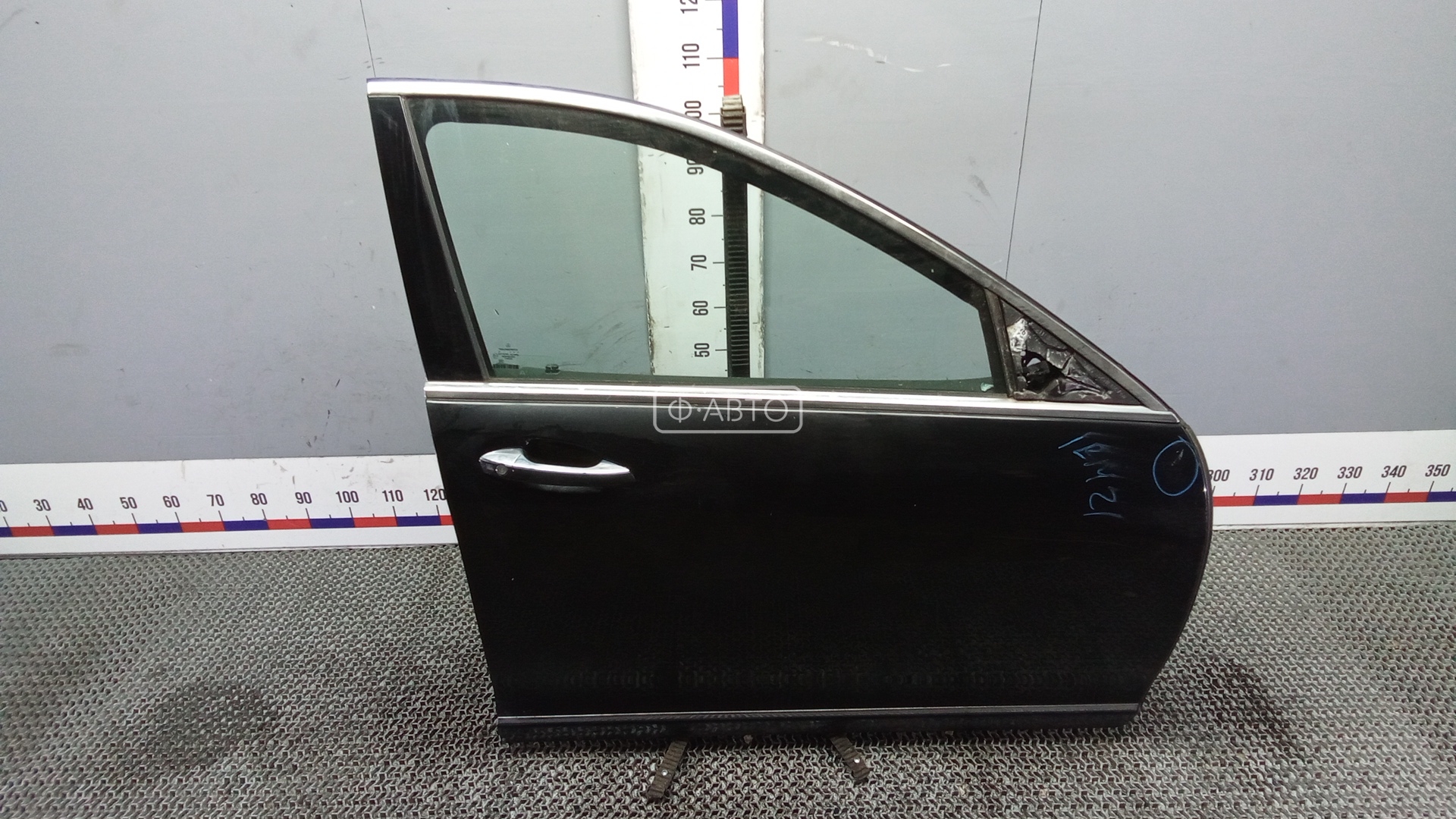 Дверь передняя правая