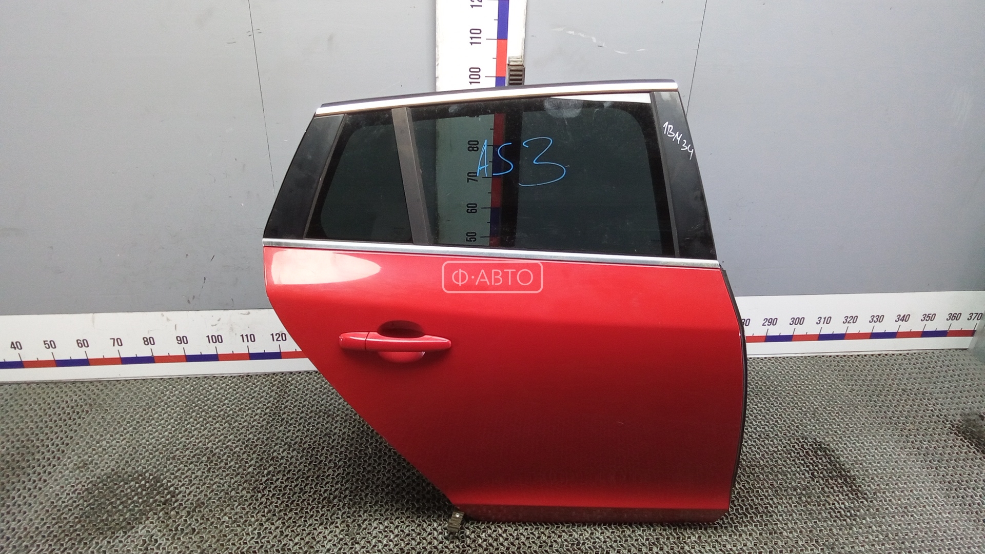 Дверь задняя правая