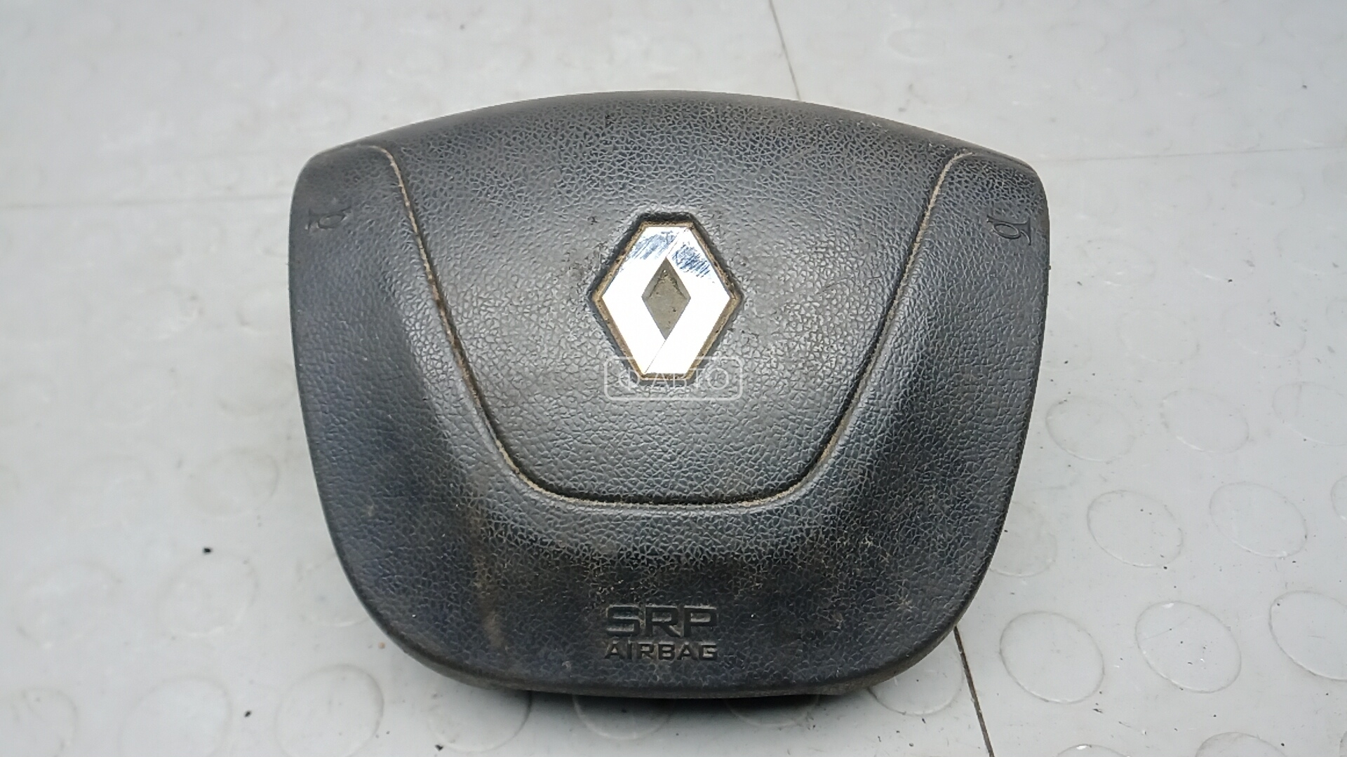 Подушка безопасности водителя