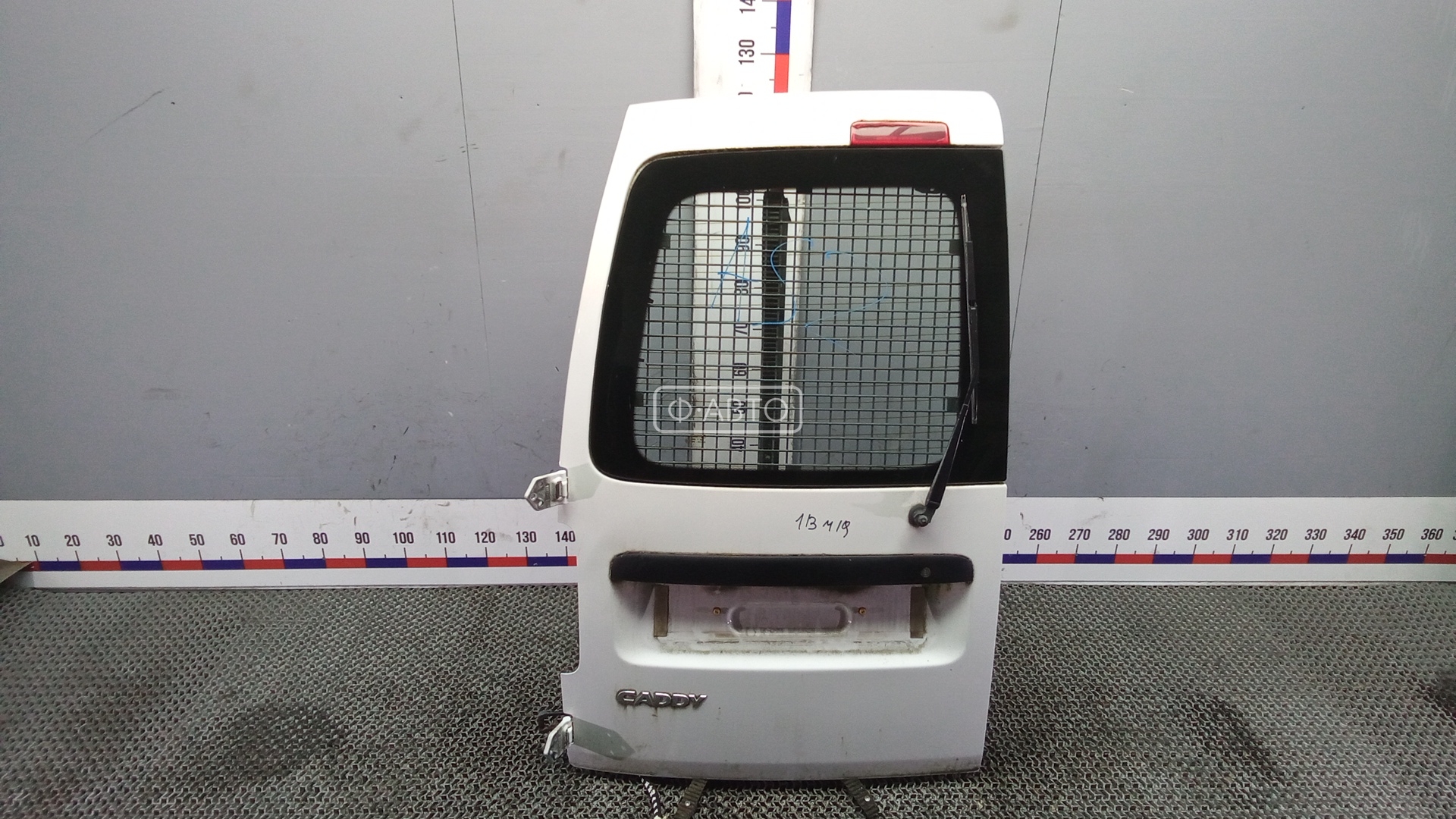 Дверь распашная левая