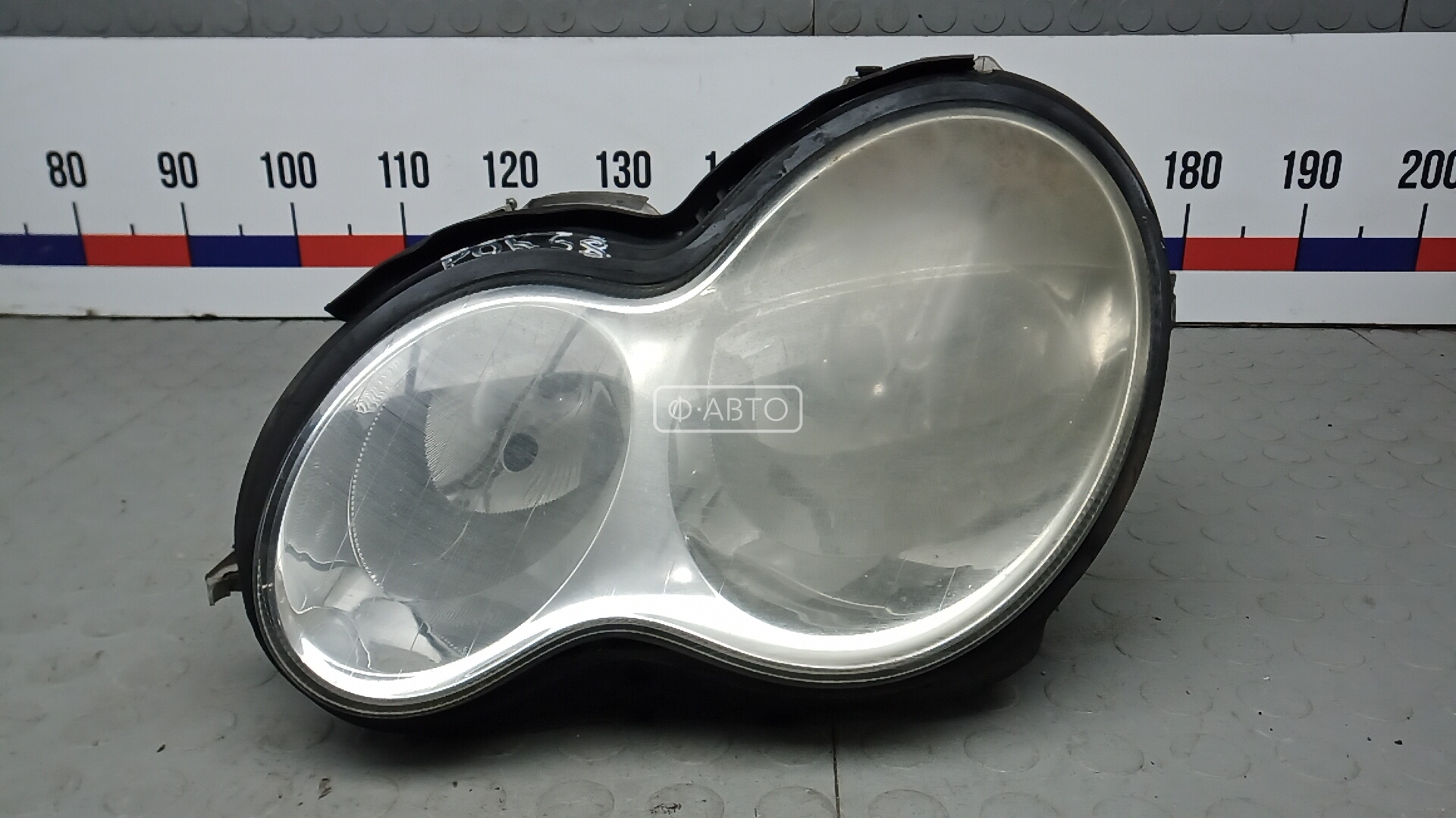 Фара левая