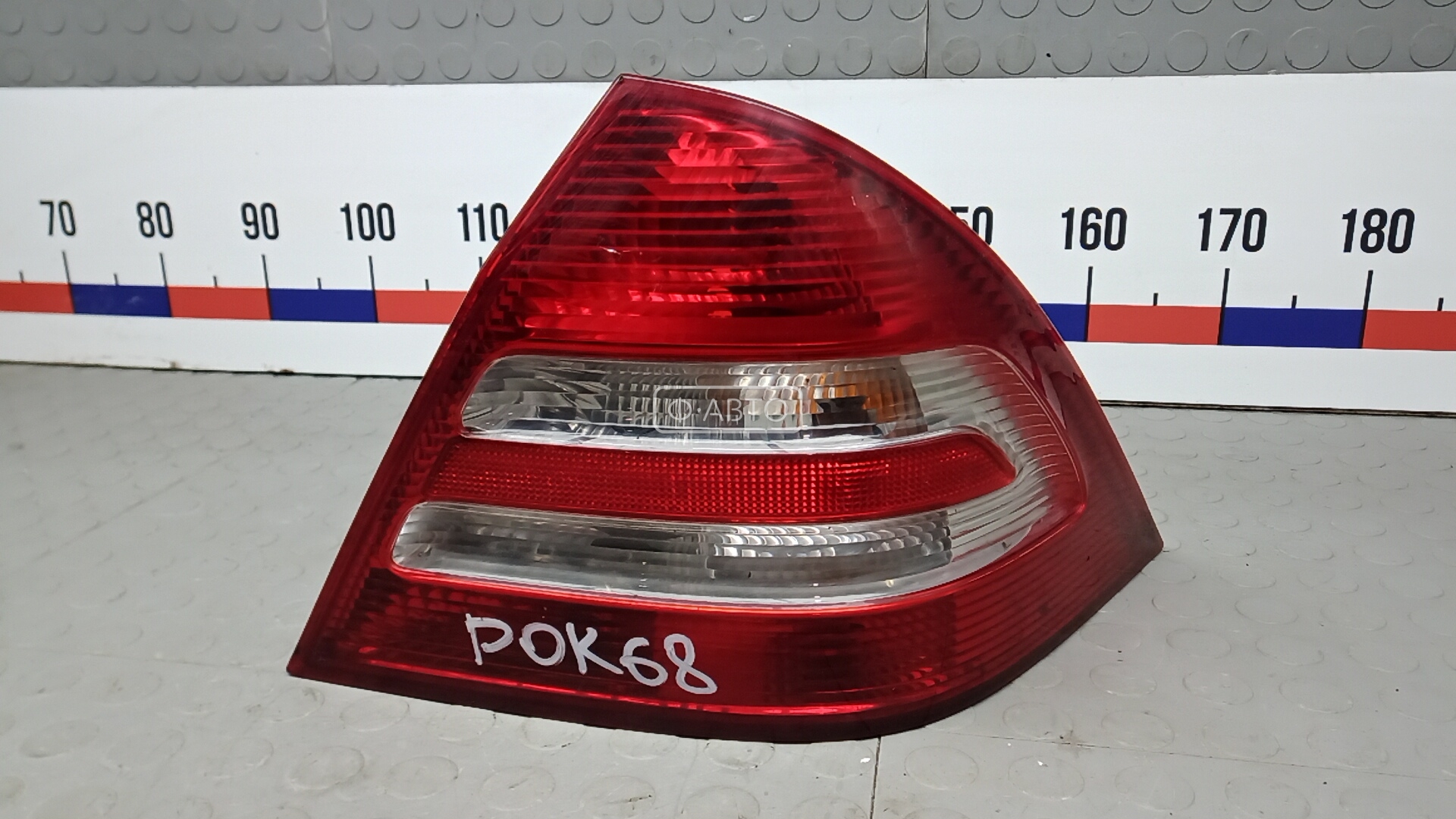Фонарь задний правый