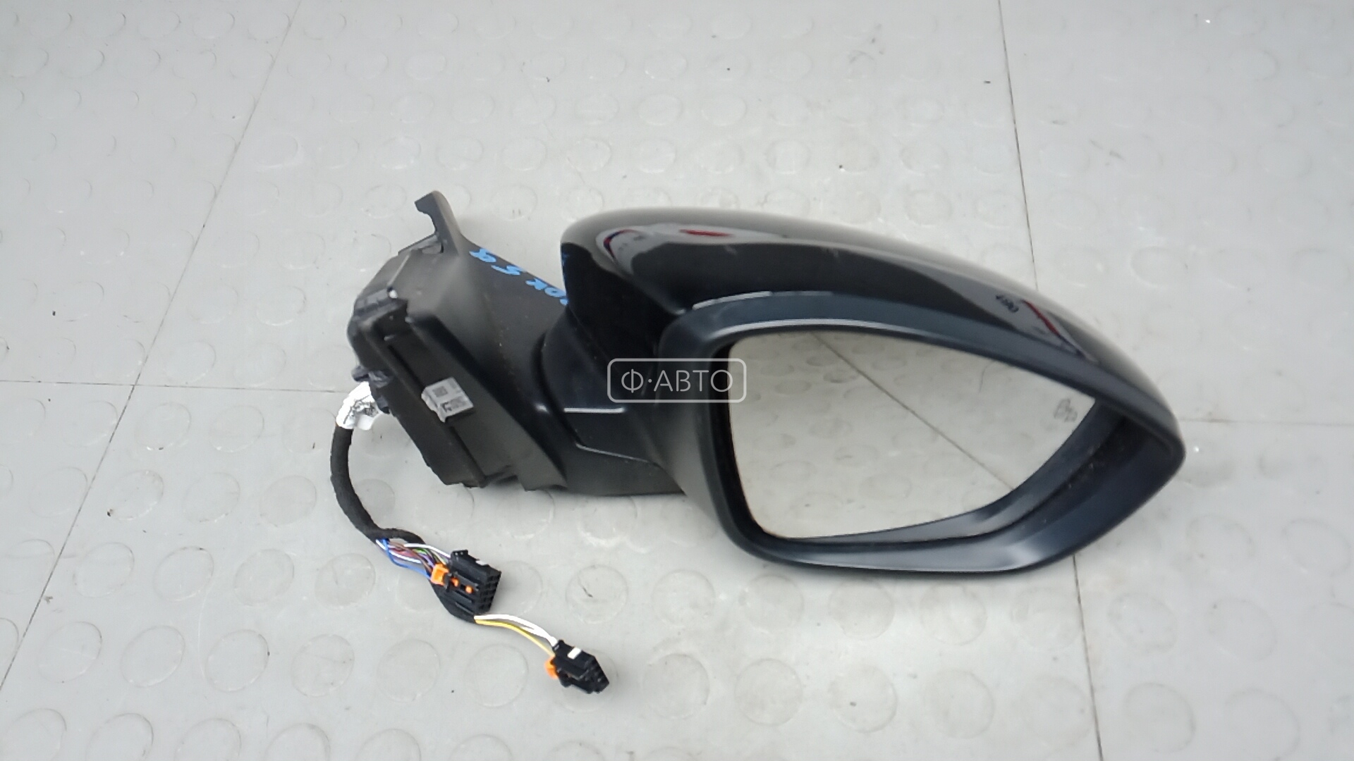 Зеркало наружное правое