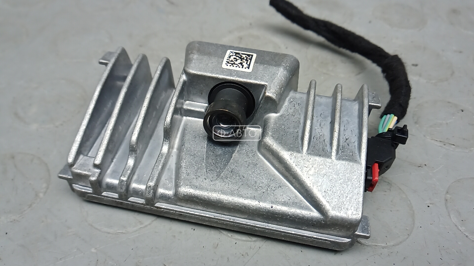 Камера переднего вида