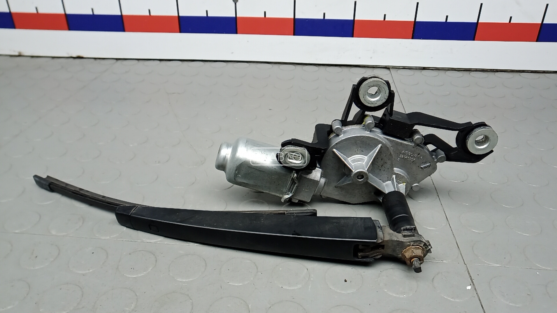 Моторчик стеклоочиcтителя 3-5