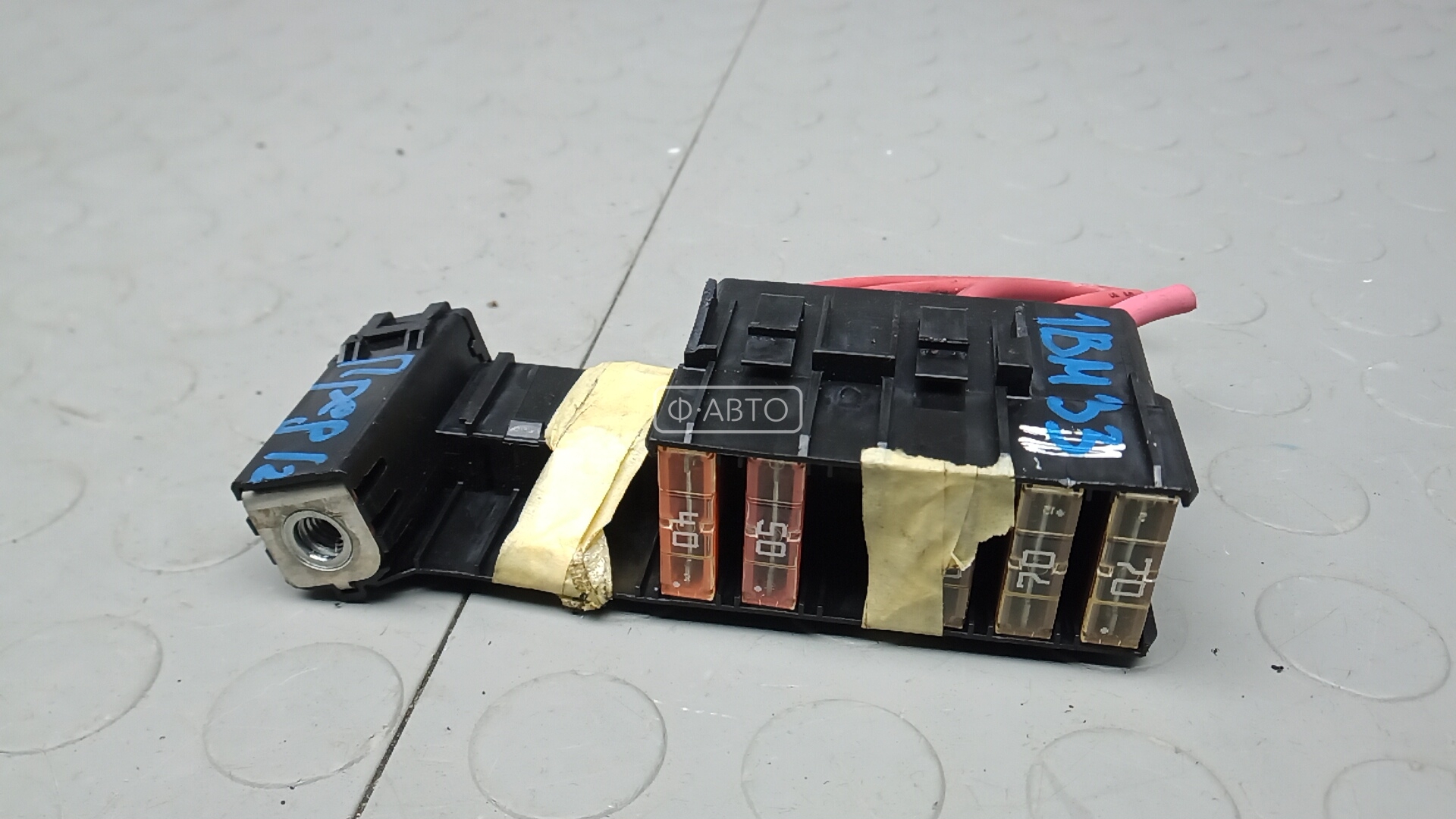 Блок предохранителей