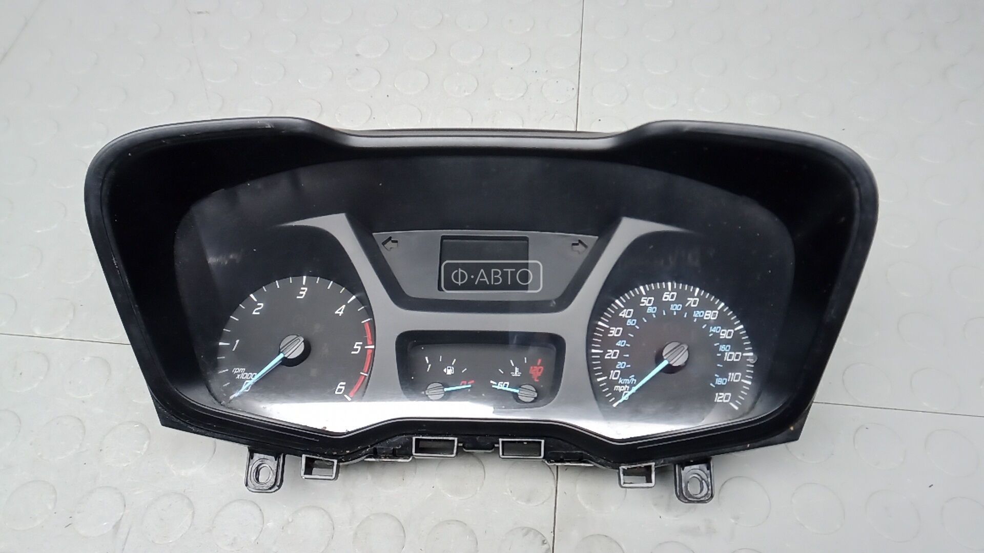 Щиток приборов