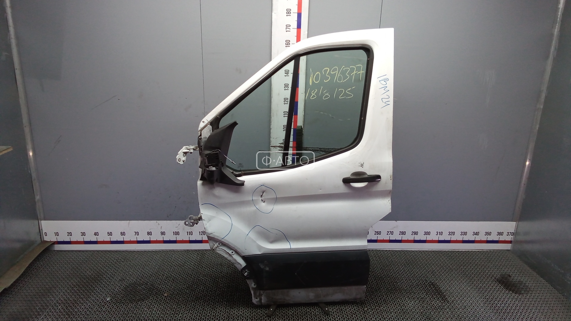 Дверь передняя левая