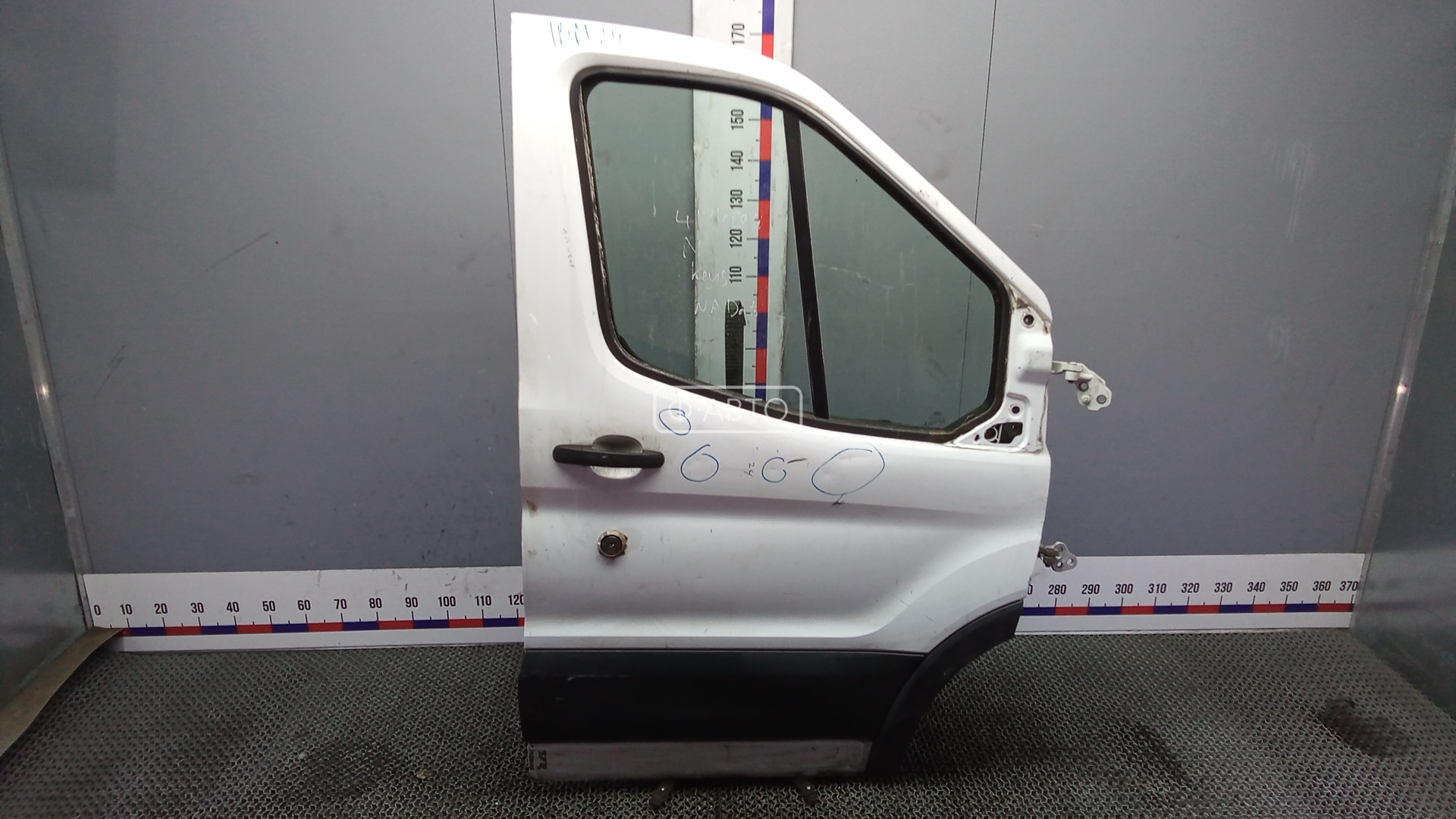 Дверь передняя правая