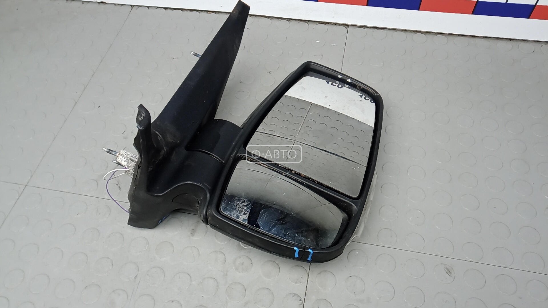 Зеркало наружное правое