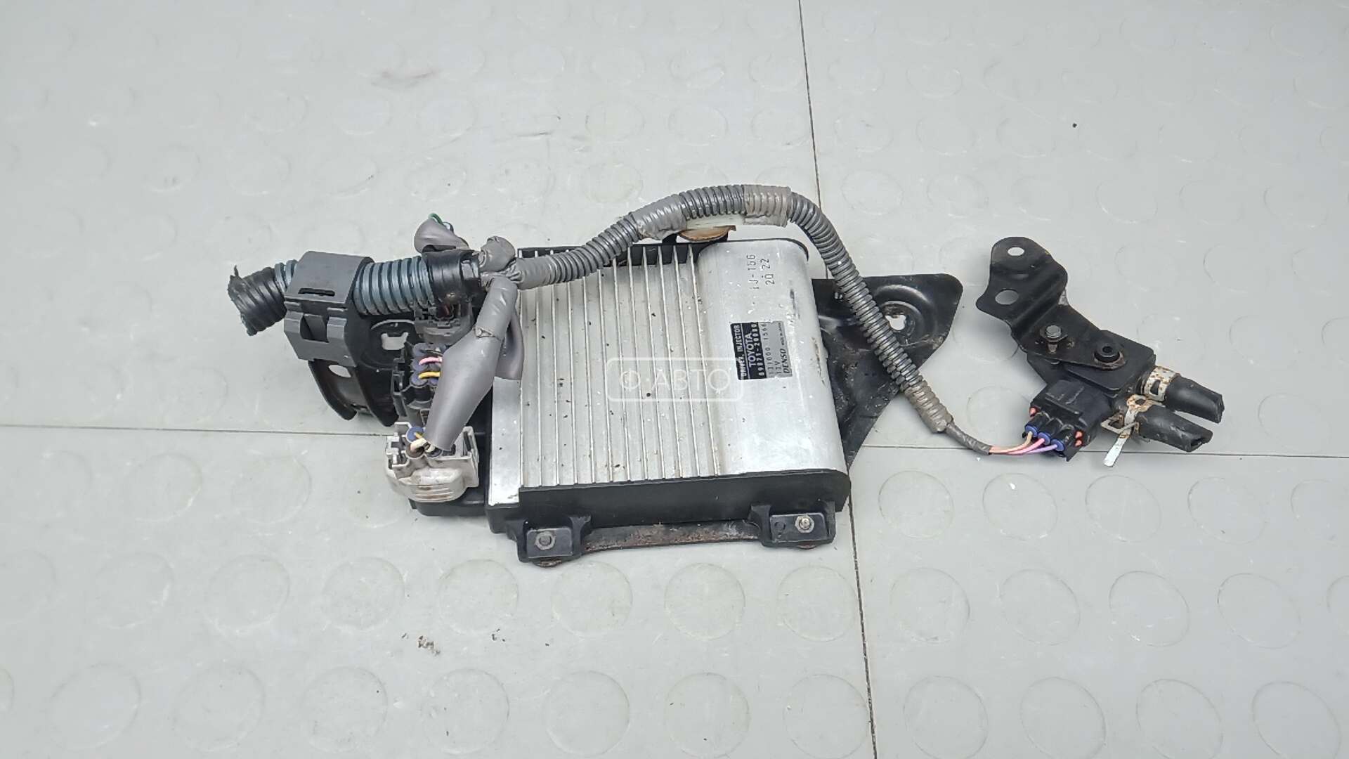 Блок управления форсунками