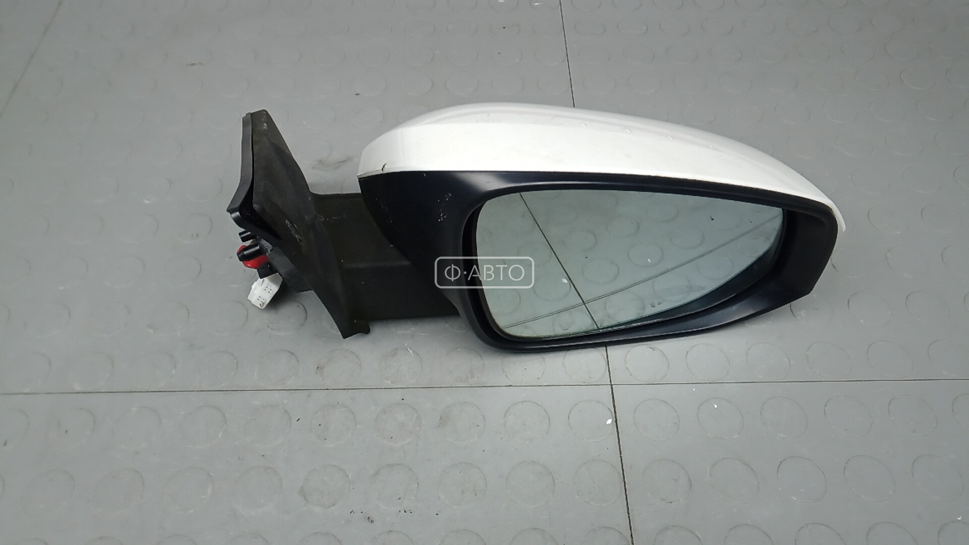 Зеркало наружное правое