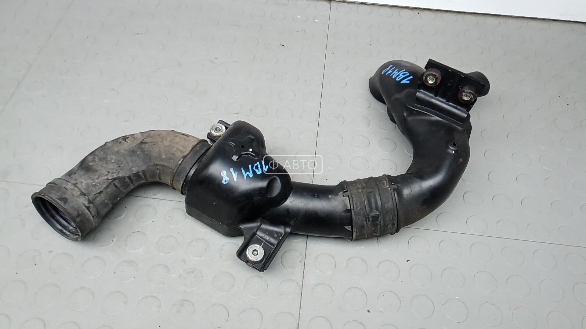 Патрубок воздушного фильтра