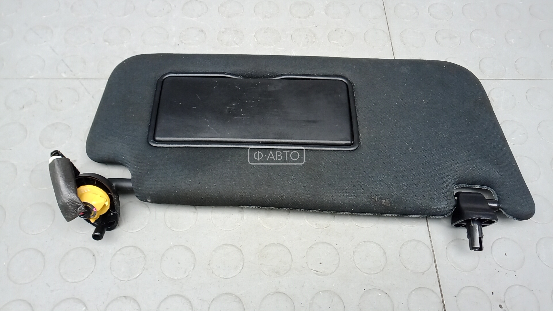 Солнцезащитный козырек