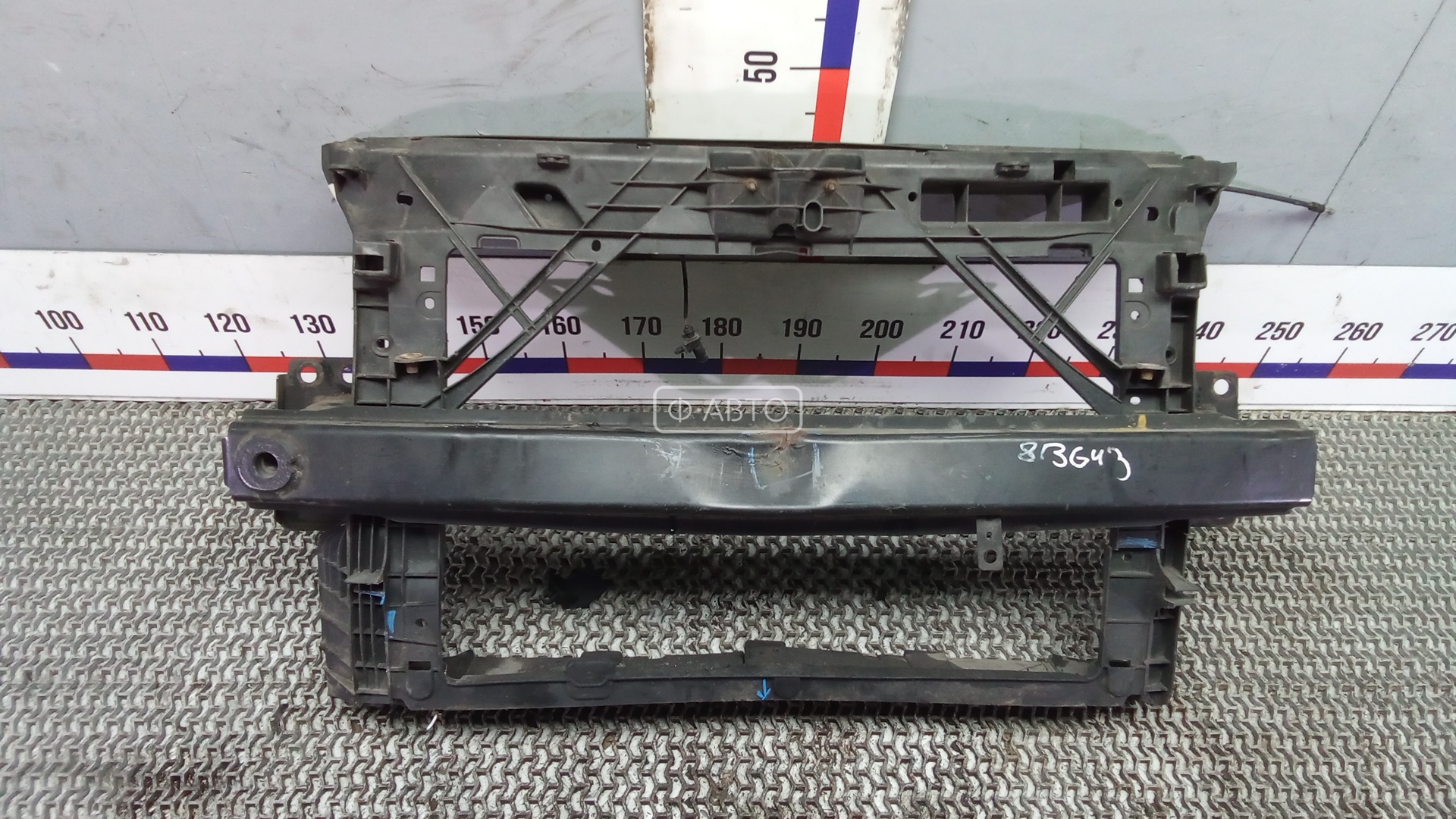 Передняя панель крепления облицовки (телевизор)