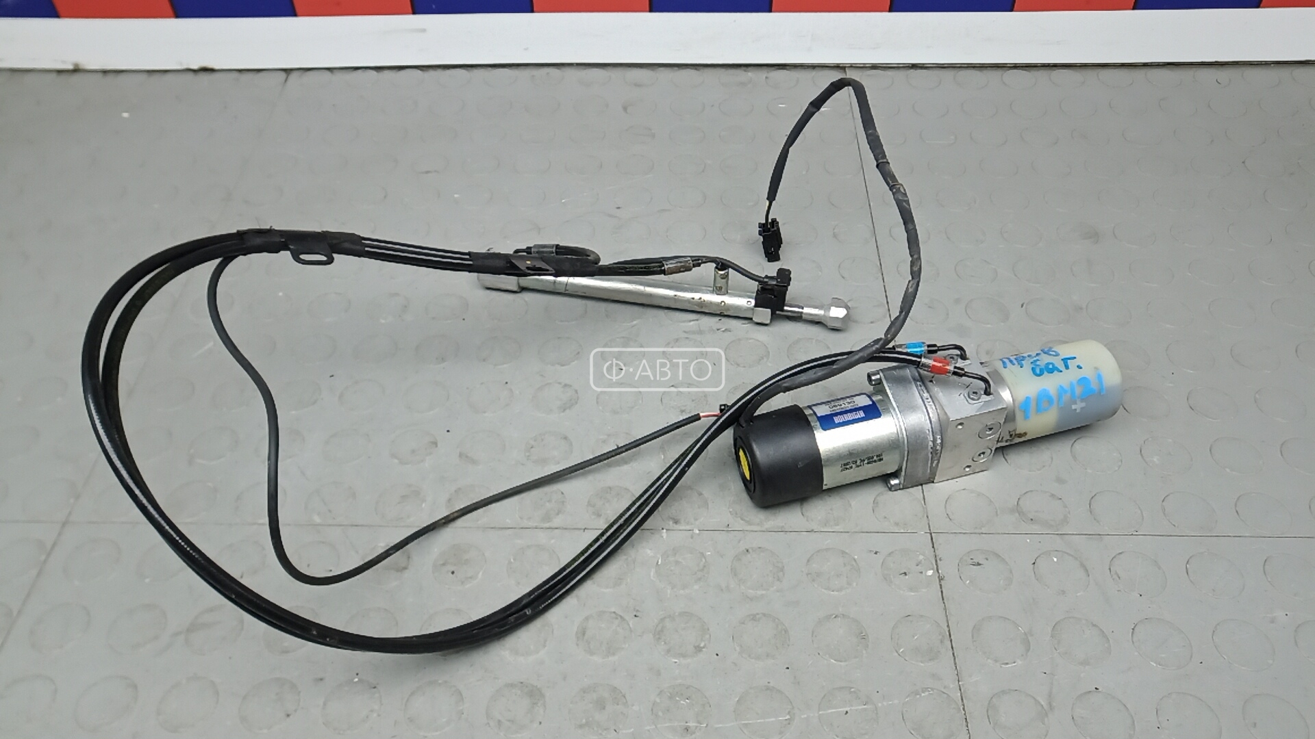 Электропривод багажника