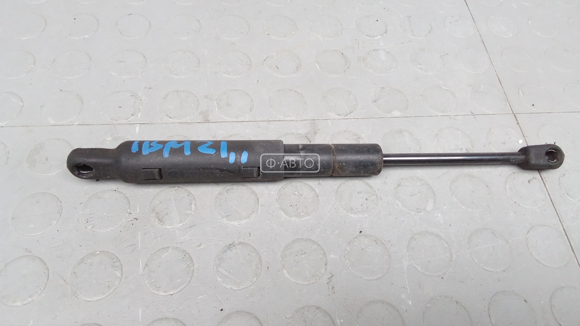 Амортизатор капота