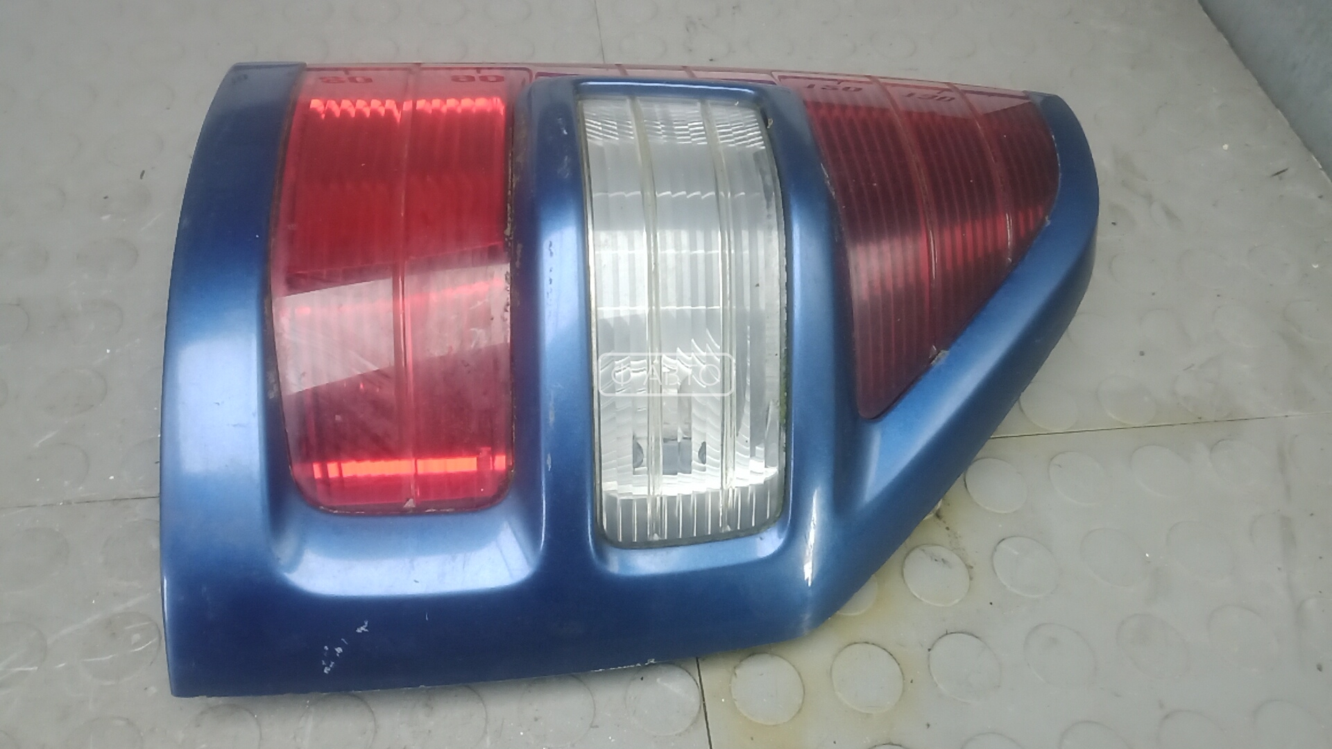 Фонарь задний правый