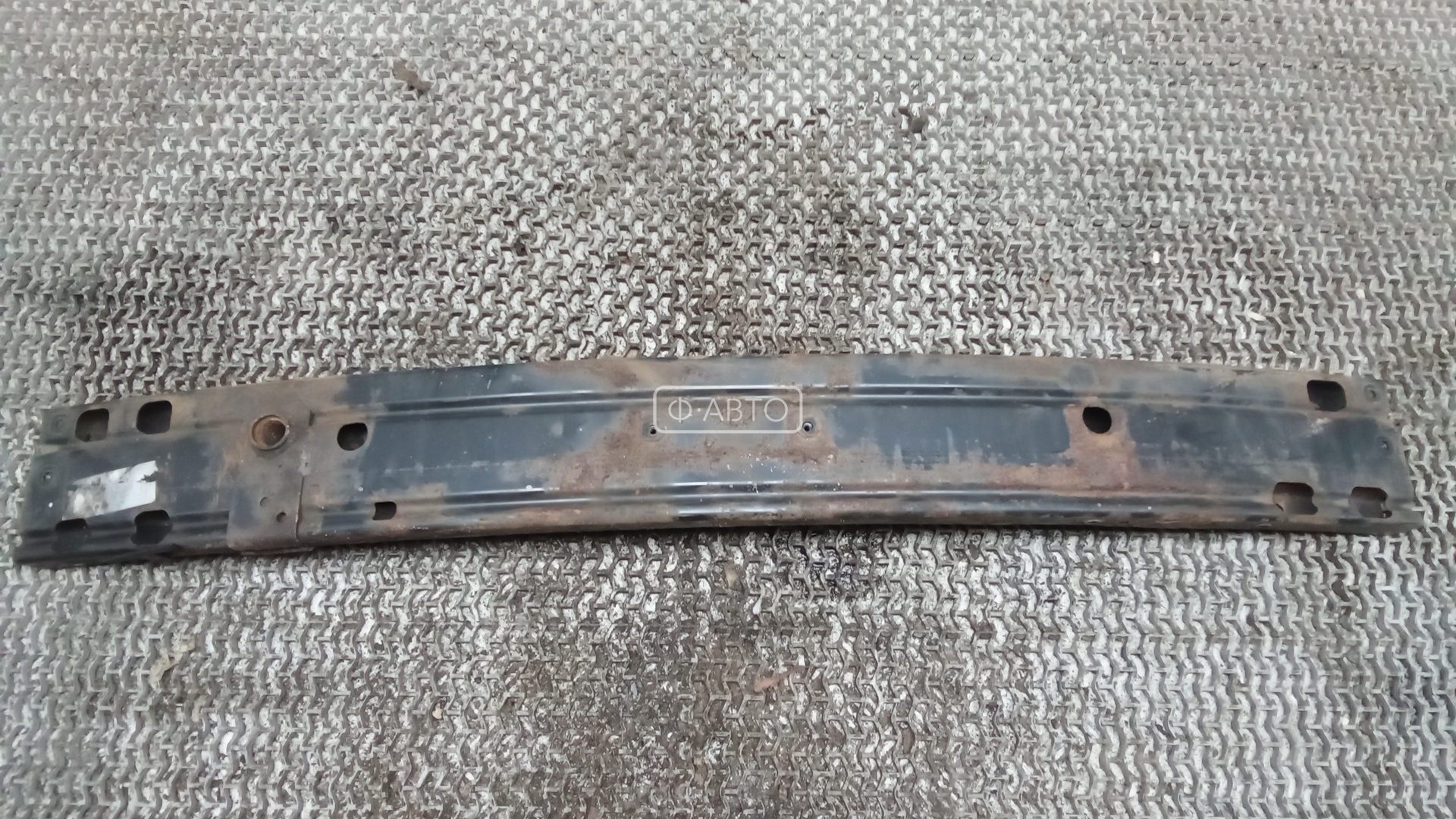 Усилитель бампера передний (кронштейн)