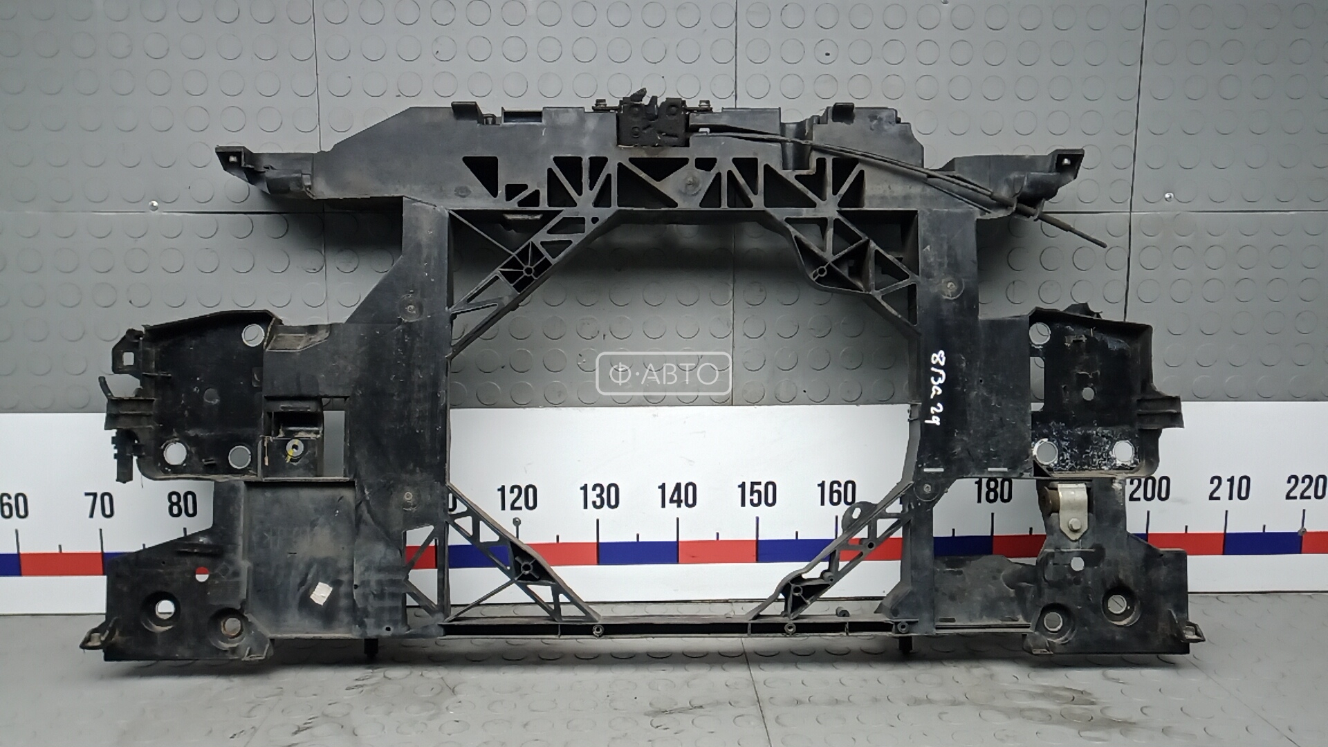 Передняя панель крепления облицовки (телевизор)