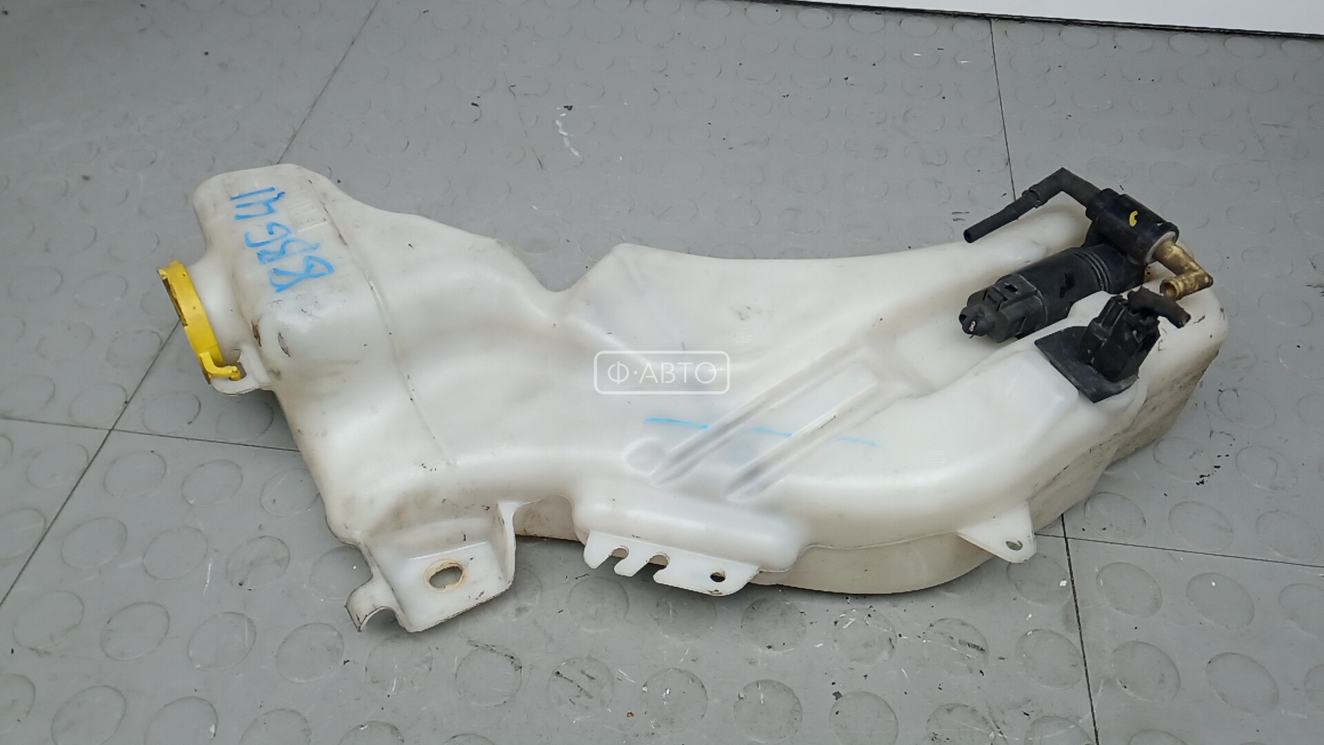 Бачок омывателя