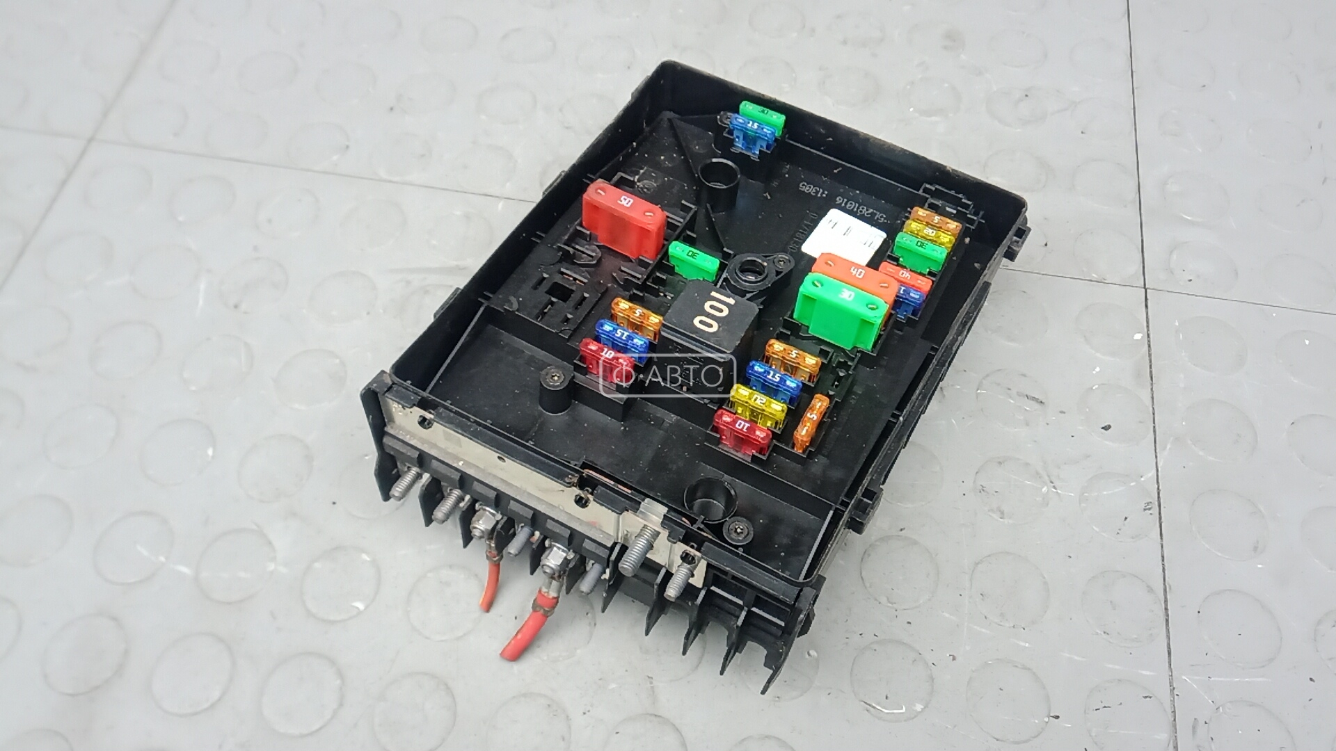 Блок предохранителей