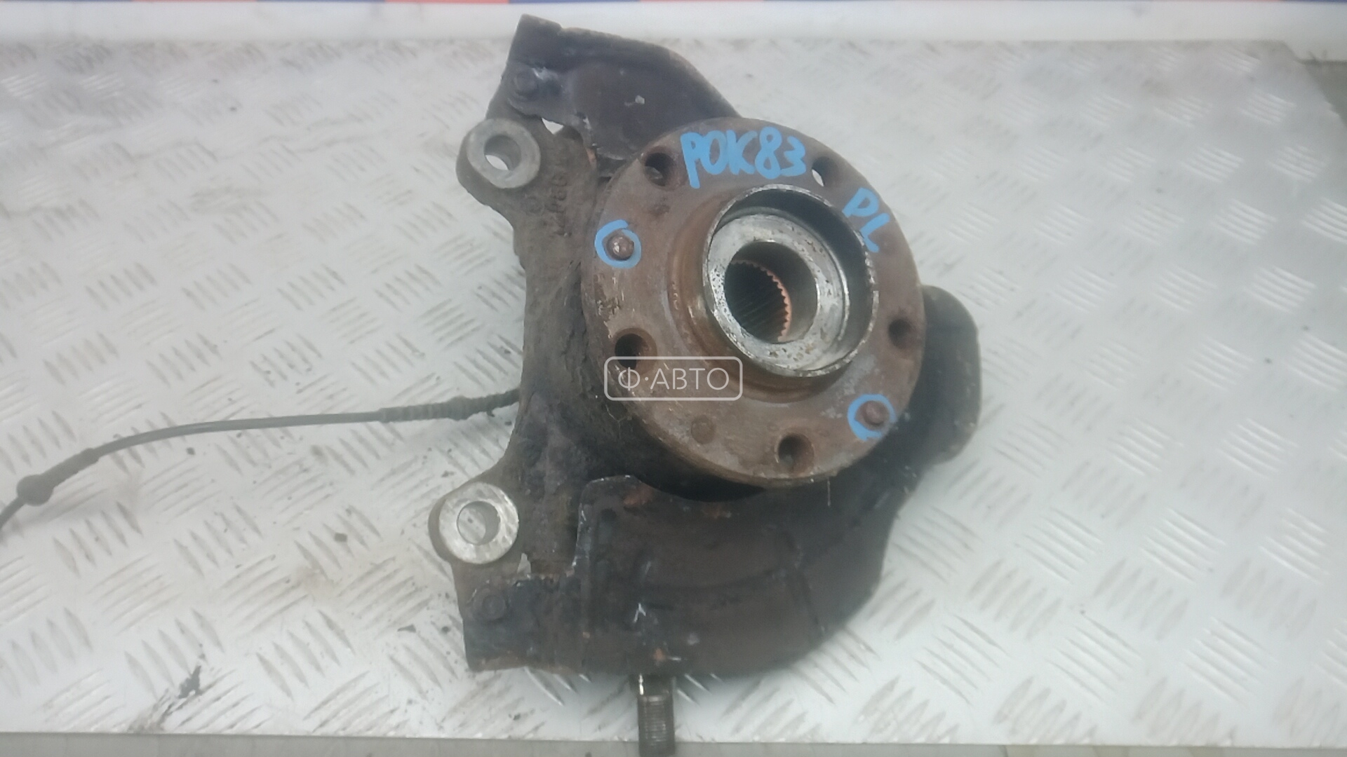 Ступица передняя левая