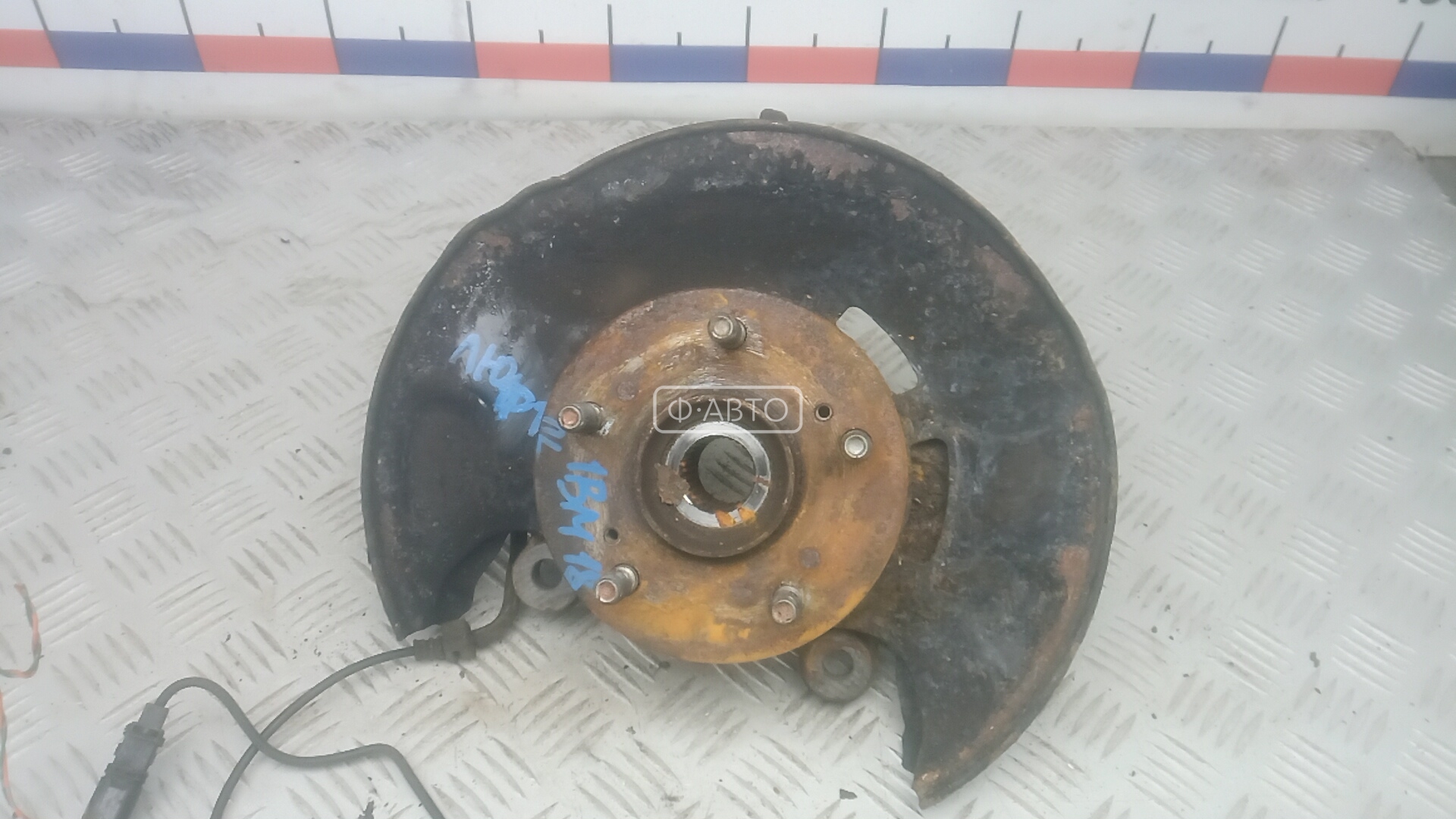 Ступица передняя левая