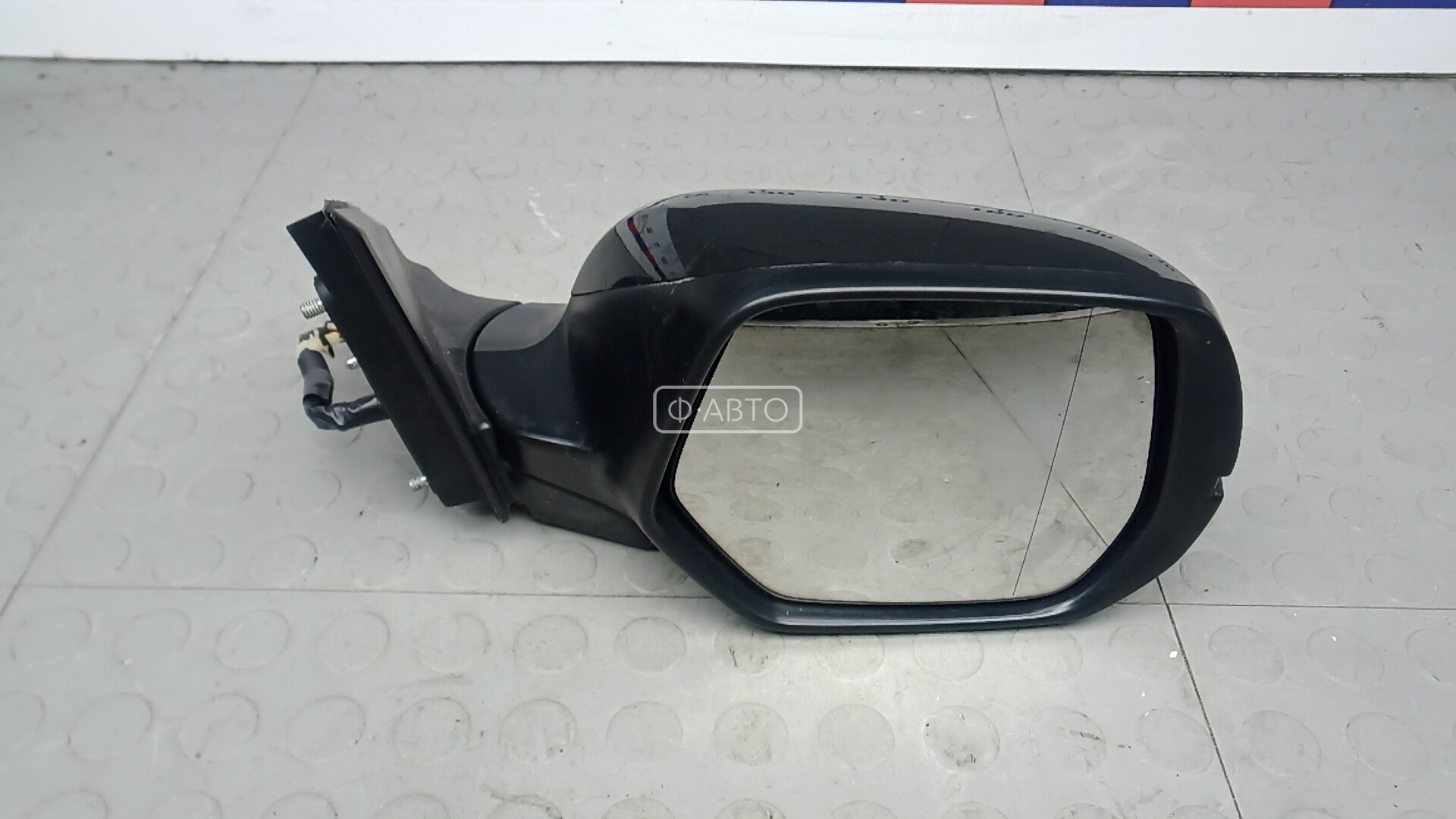 Зеркало наружное правое