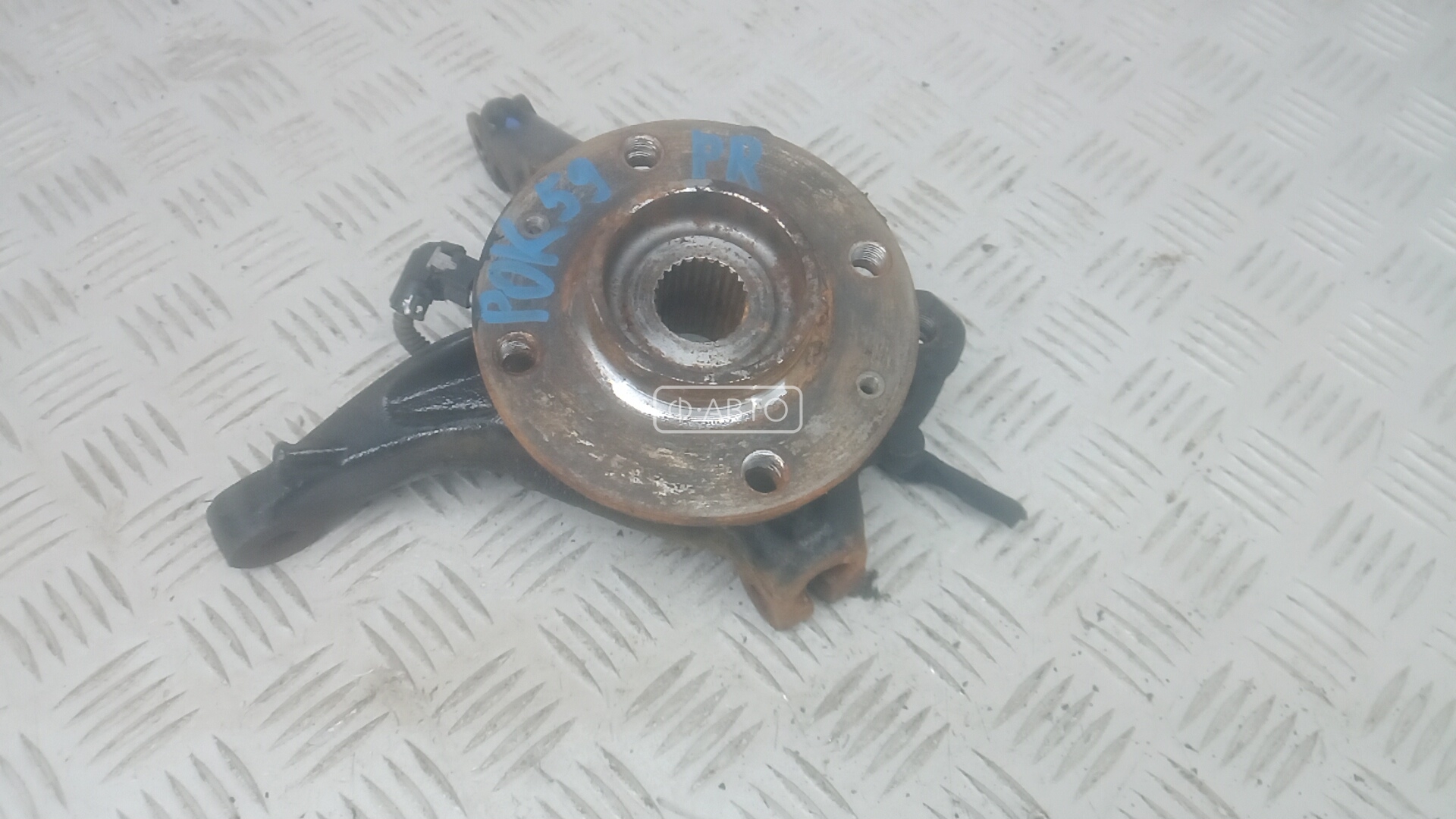 Ступица передняя правая