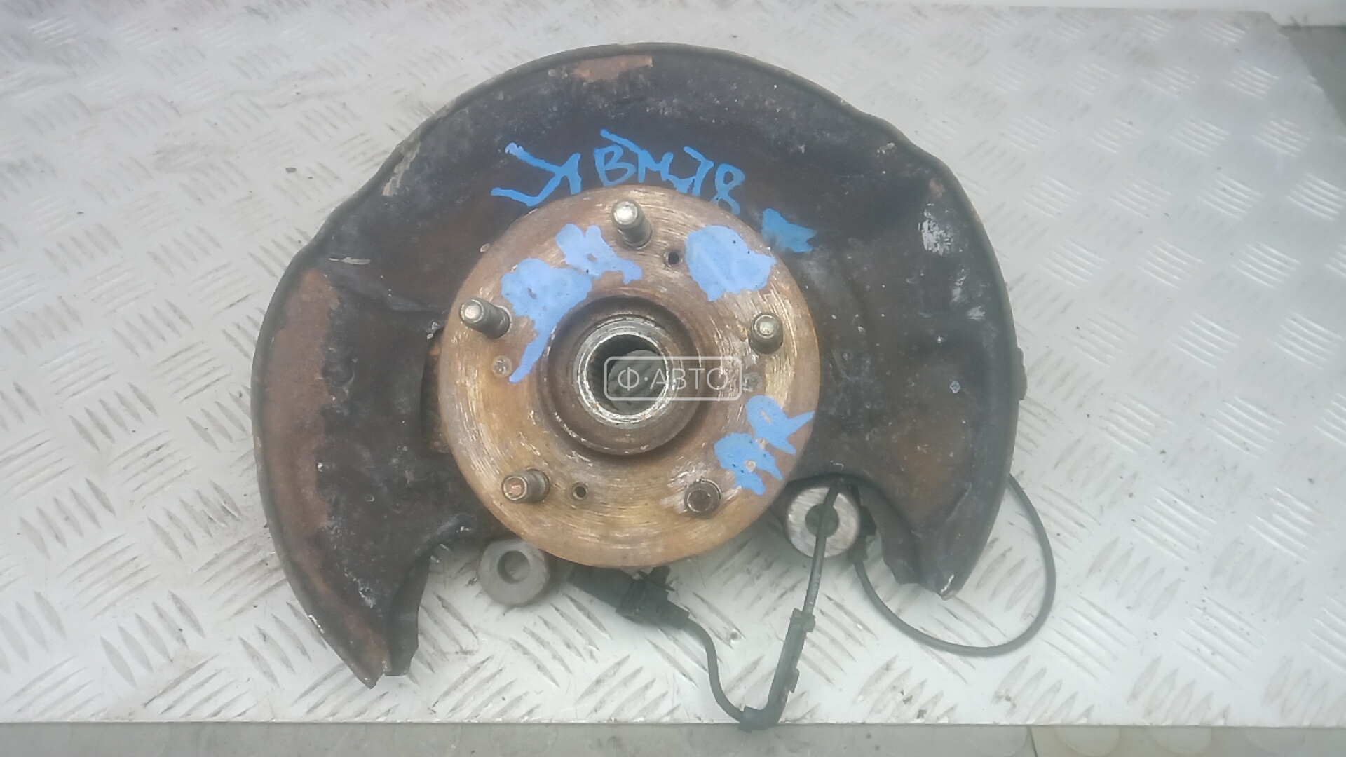 Ступица передняя правая