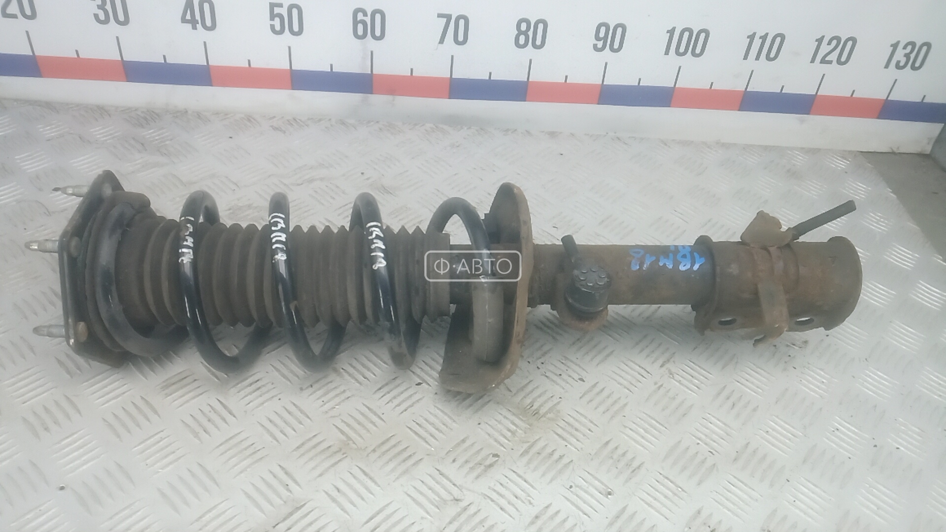 Стойка передняя левая