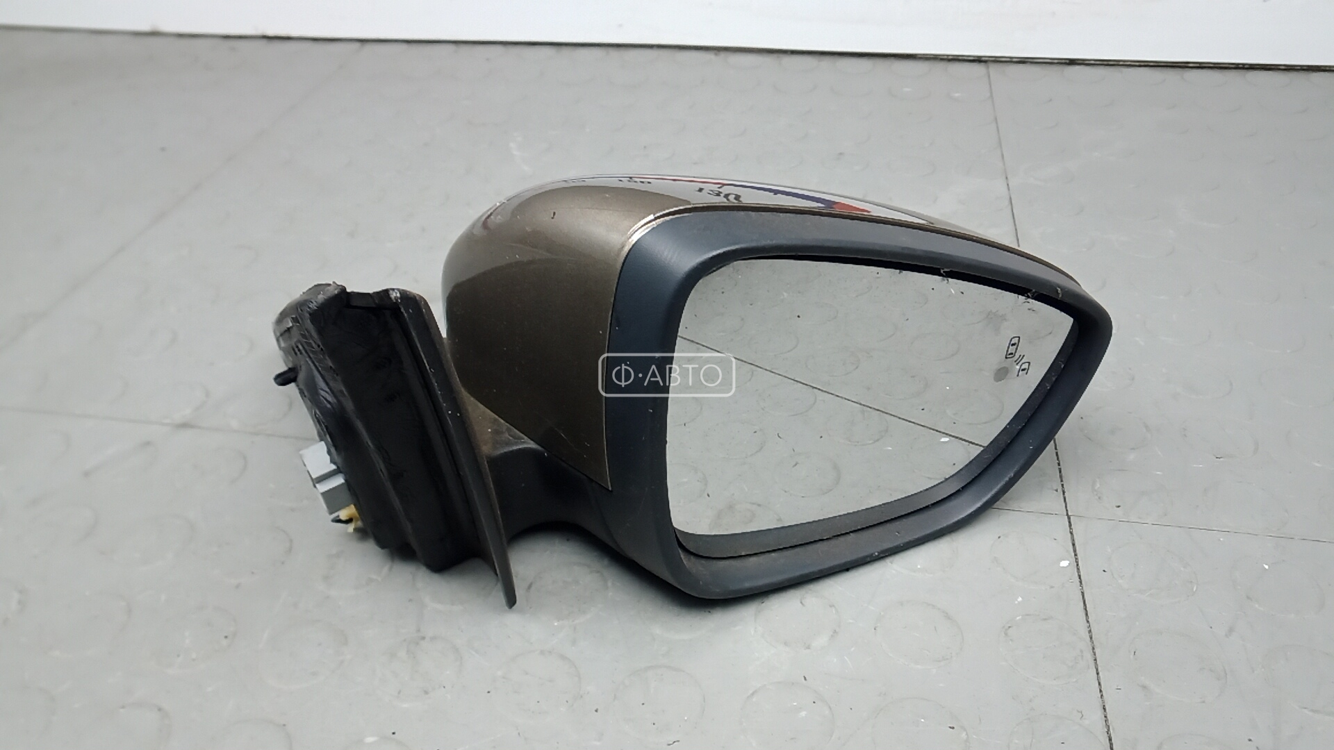 Зеркало наружное правое