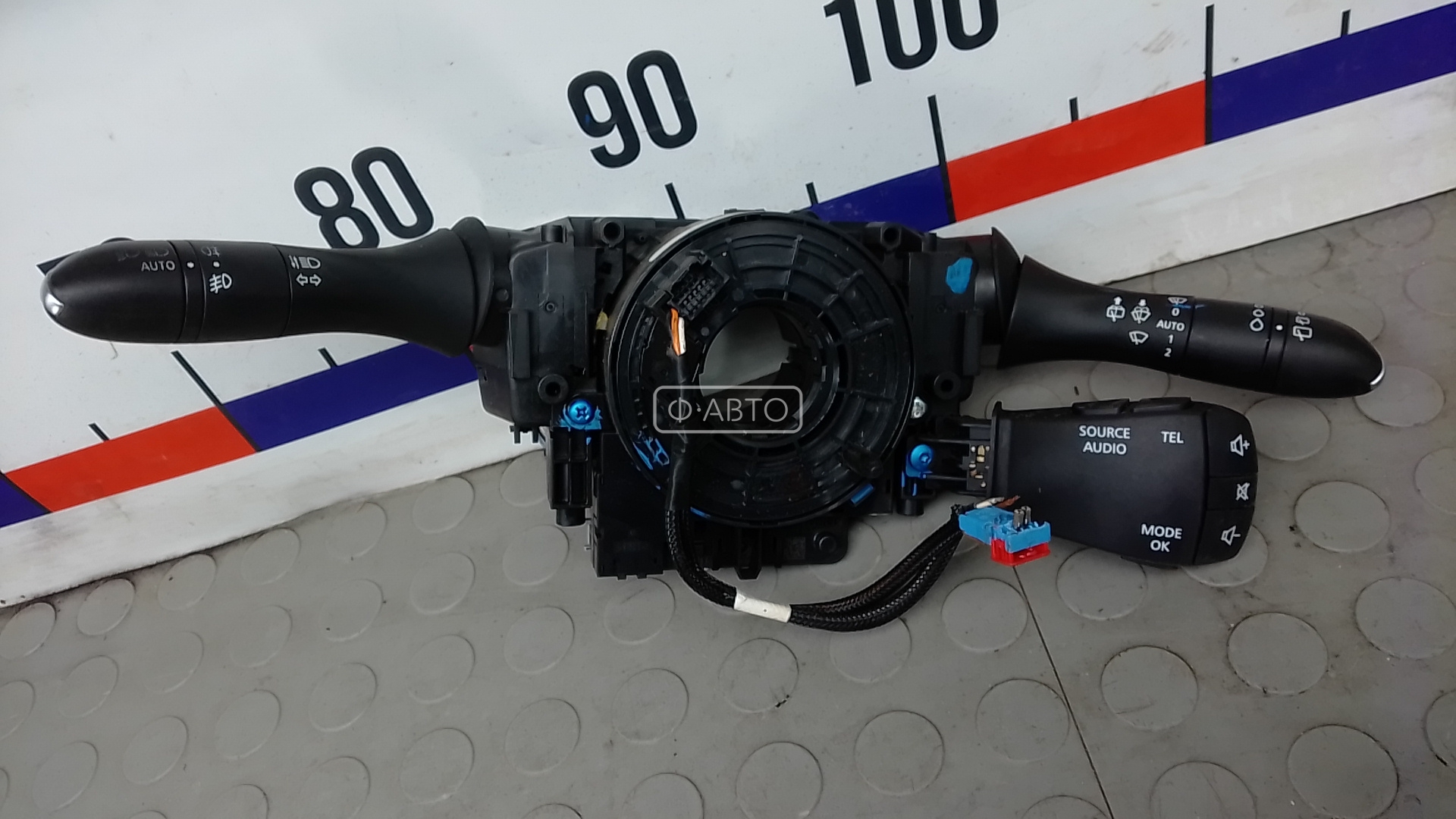 Переключатель поворотов и дворников (стрекоза)