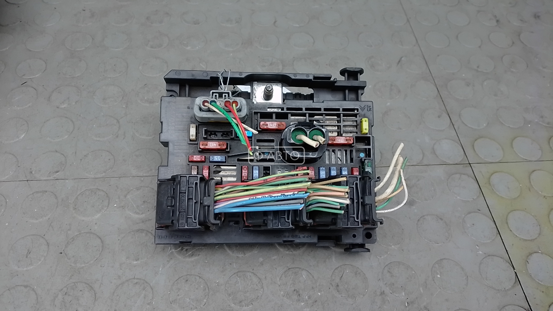 Блок предохранителей