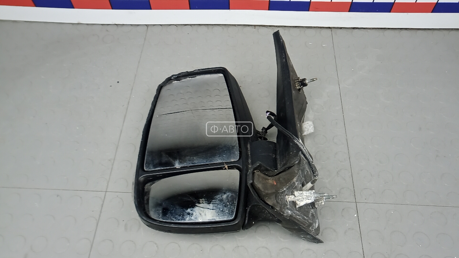 Зеркало наружное левое