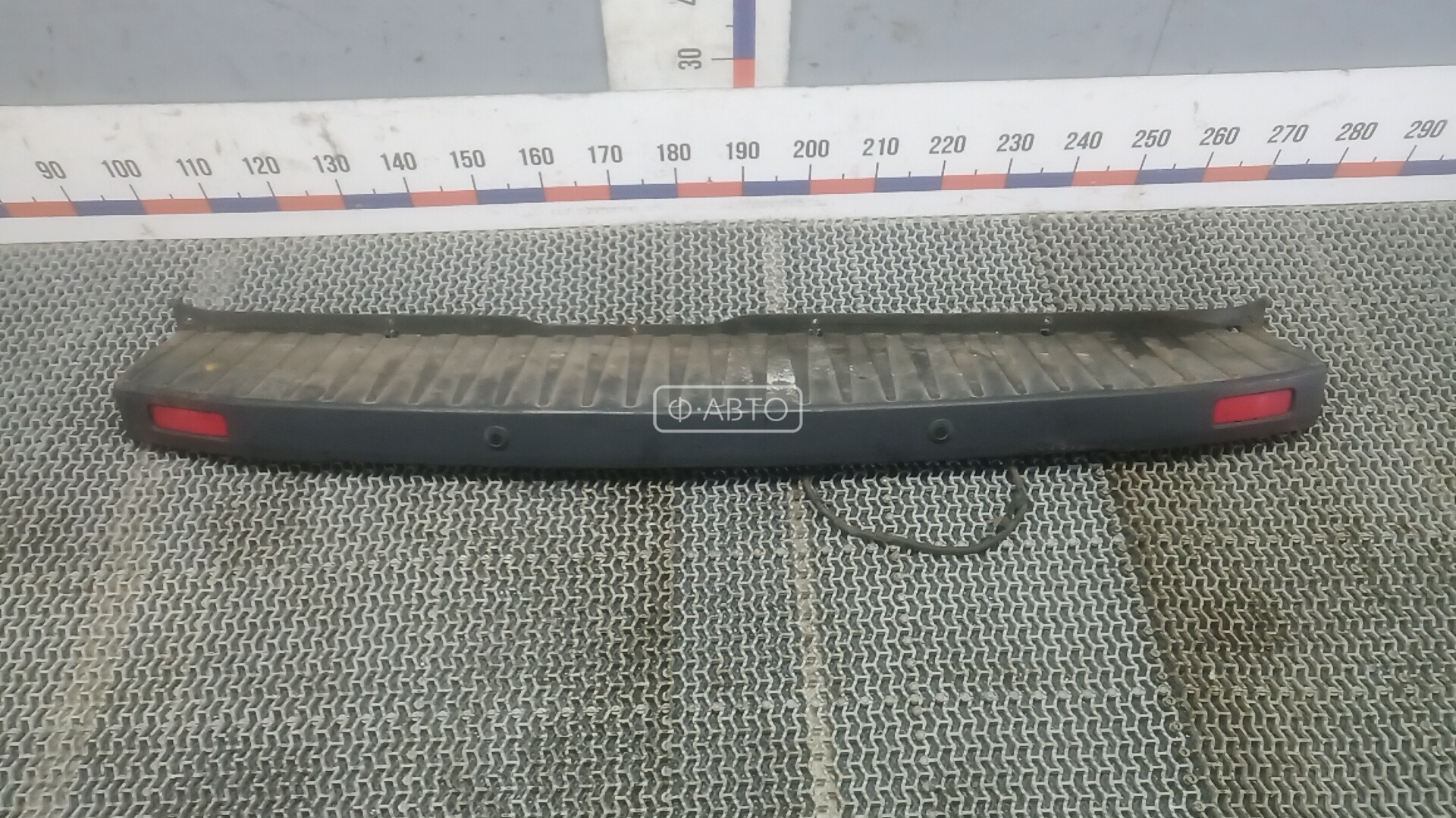 Бампер задний