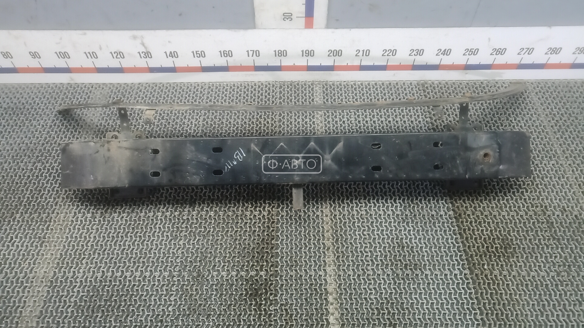 Усилитель бампера передний (кронштейн)