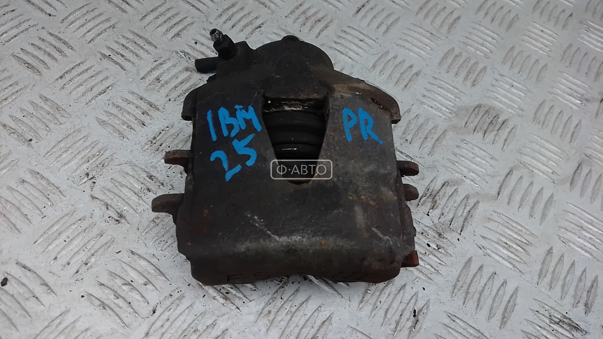 Суппорт тормозной передний правый