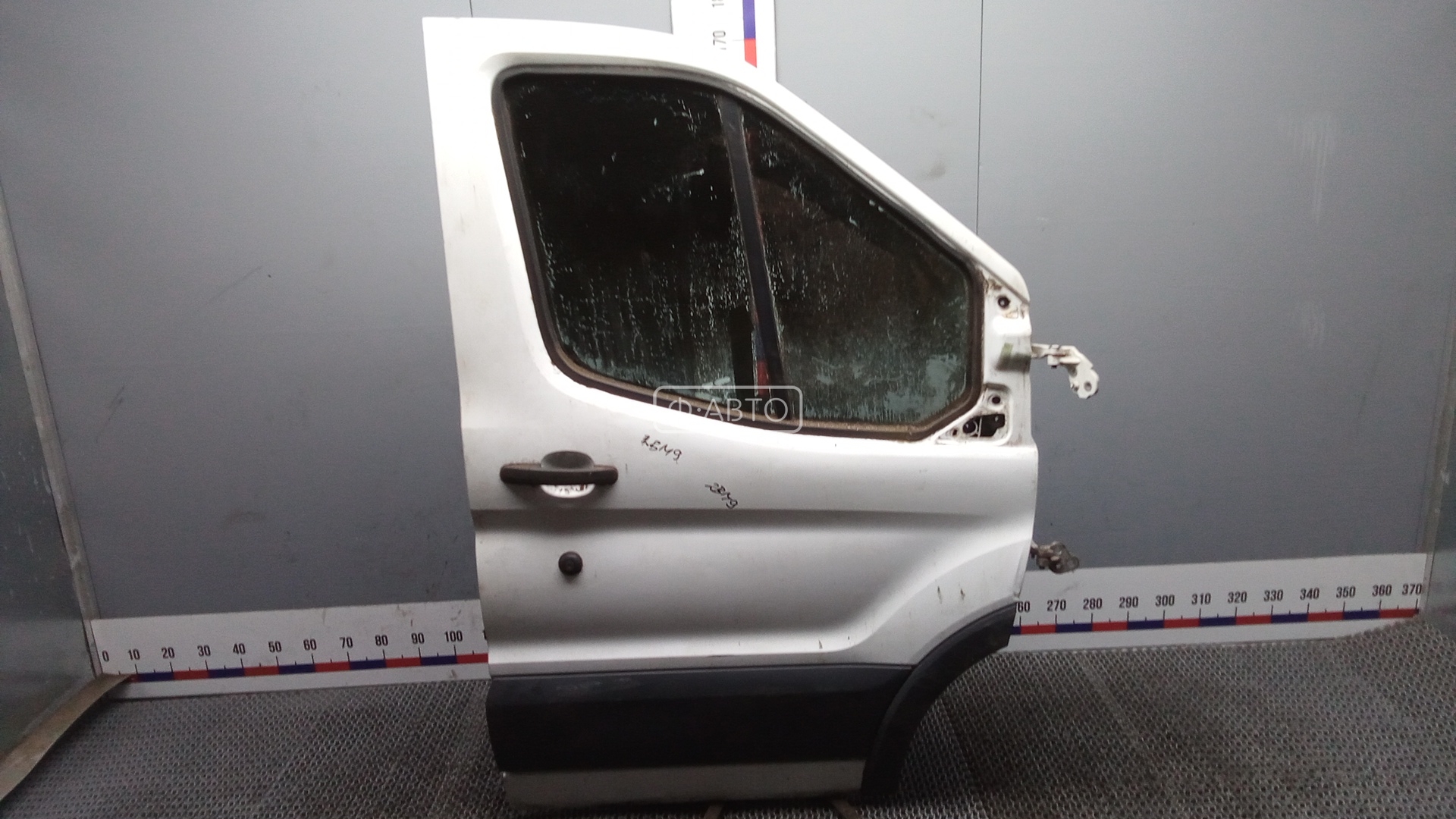 Дверь передняя правая