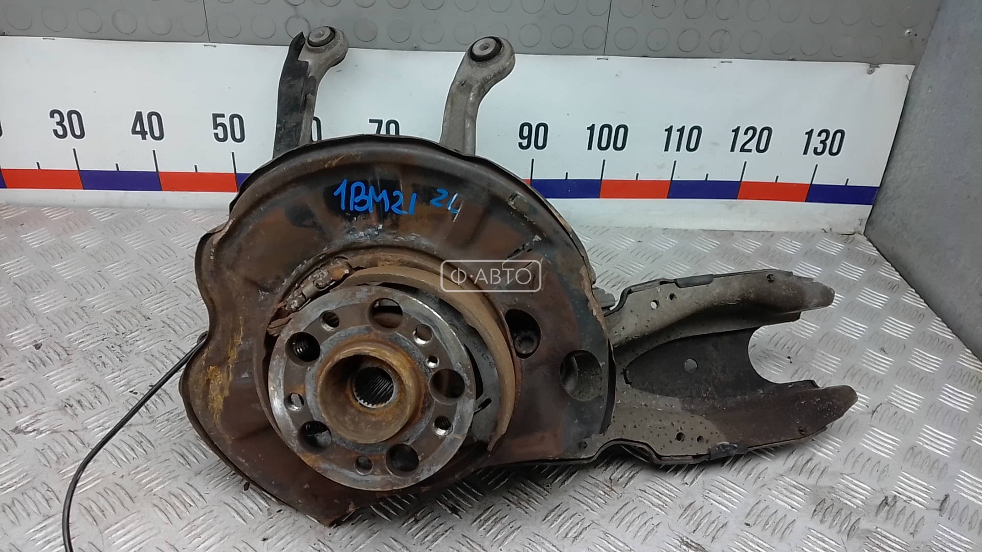 Ступица задняя левая