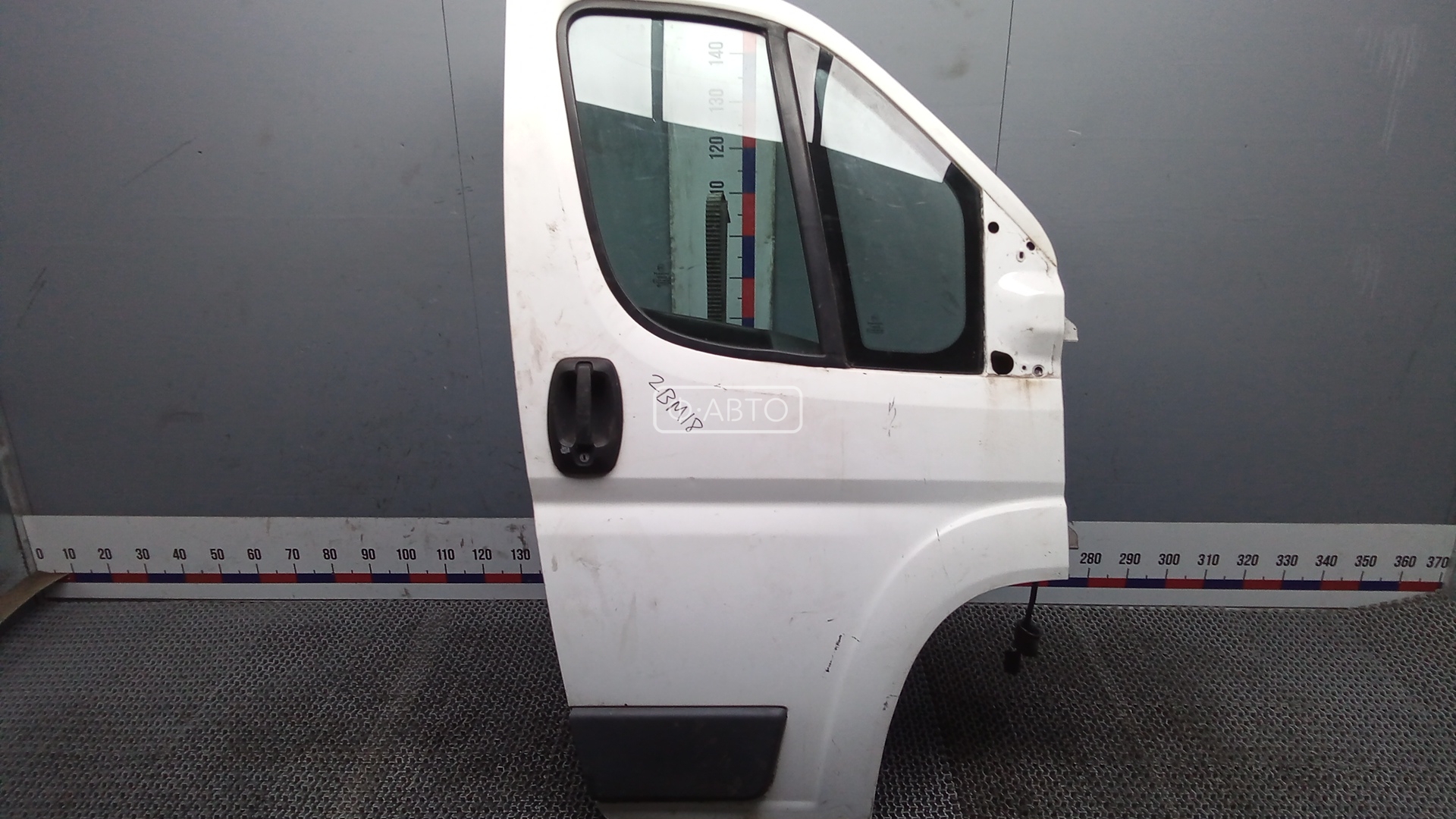 Дверь передняя правая