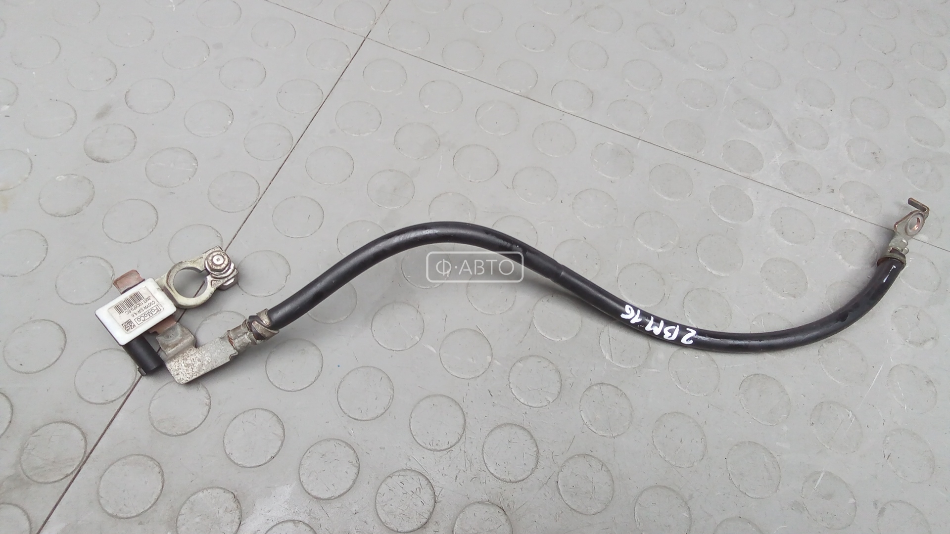 Клемма аккумулятора минус