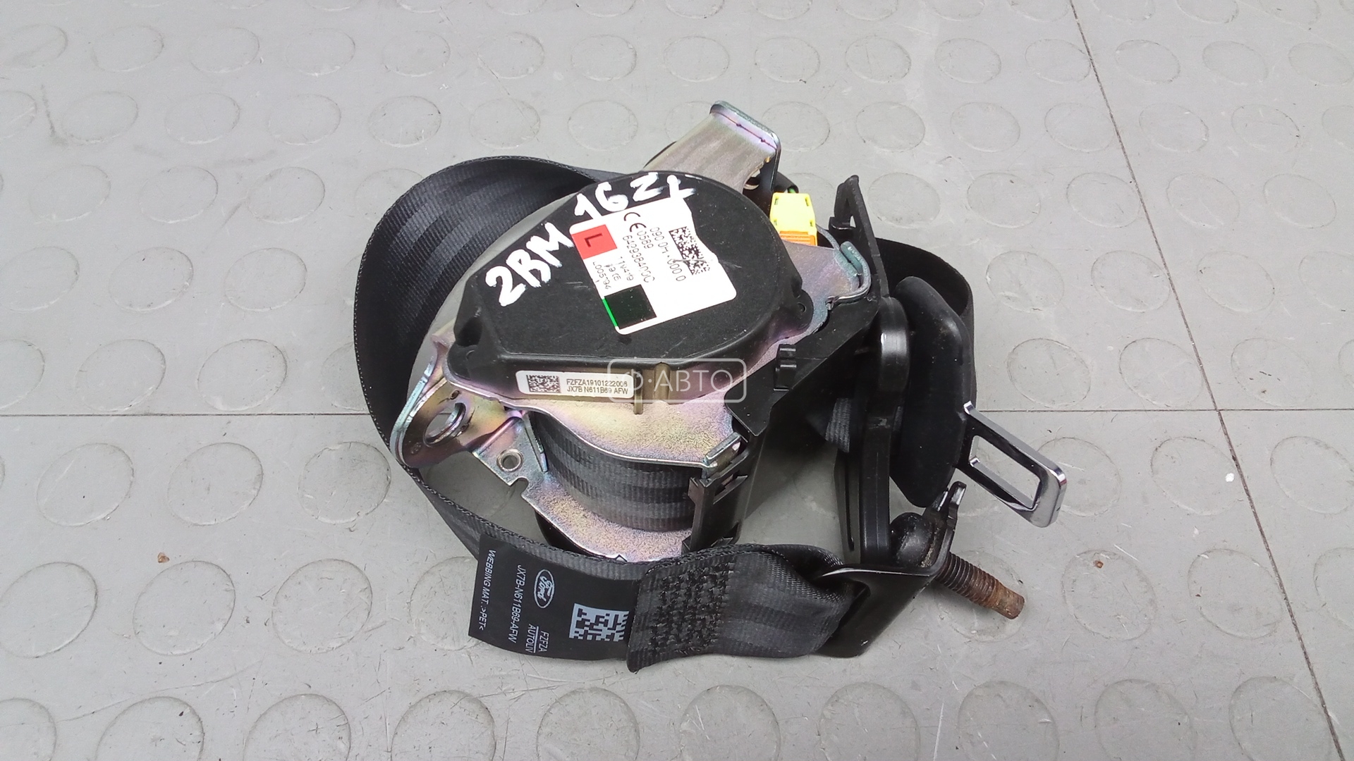 Ремень безопасности с пиропатроном сиденья заднего