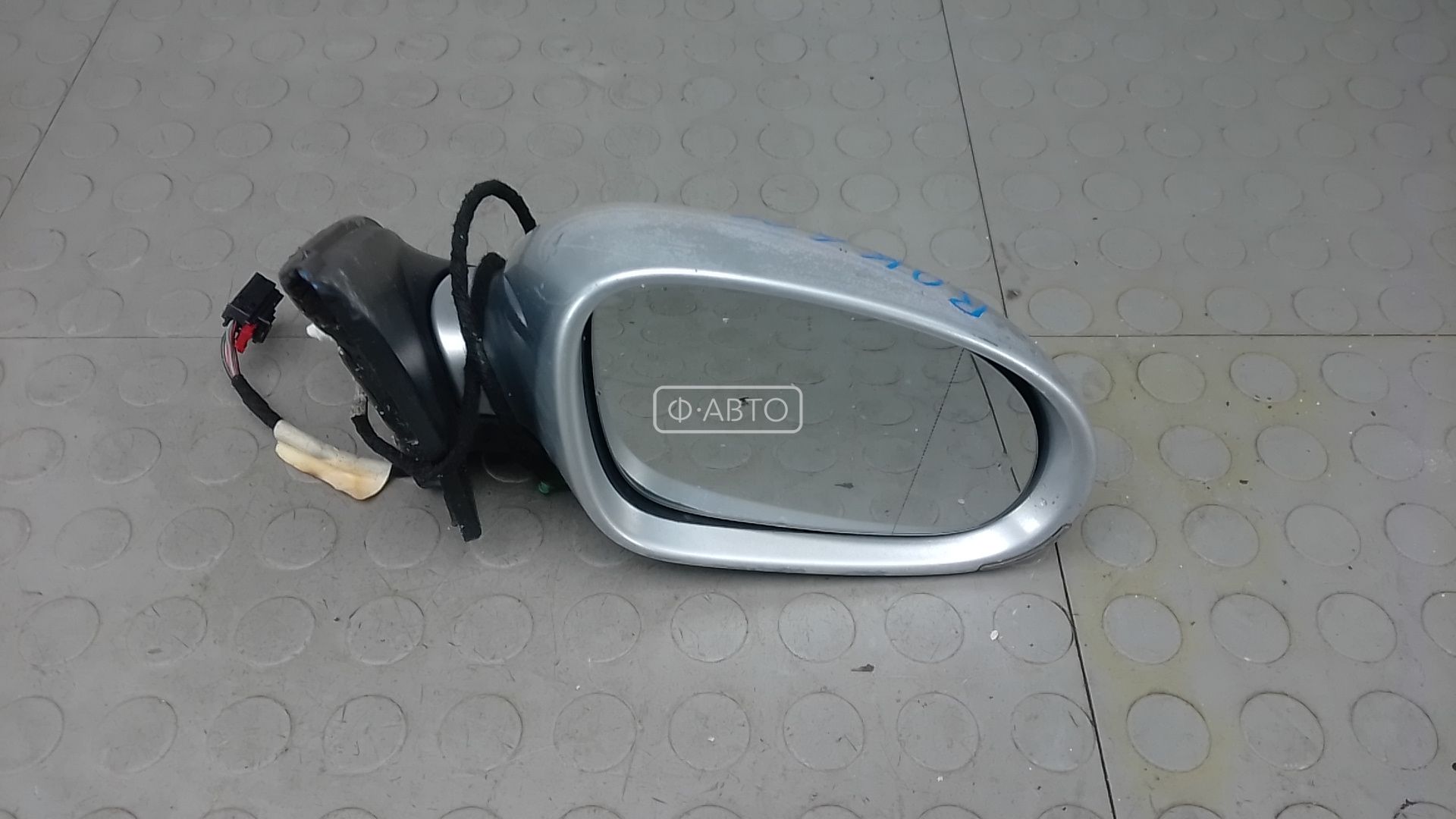 Зеркало наружное правое
