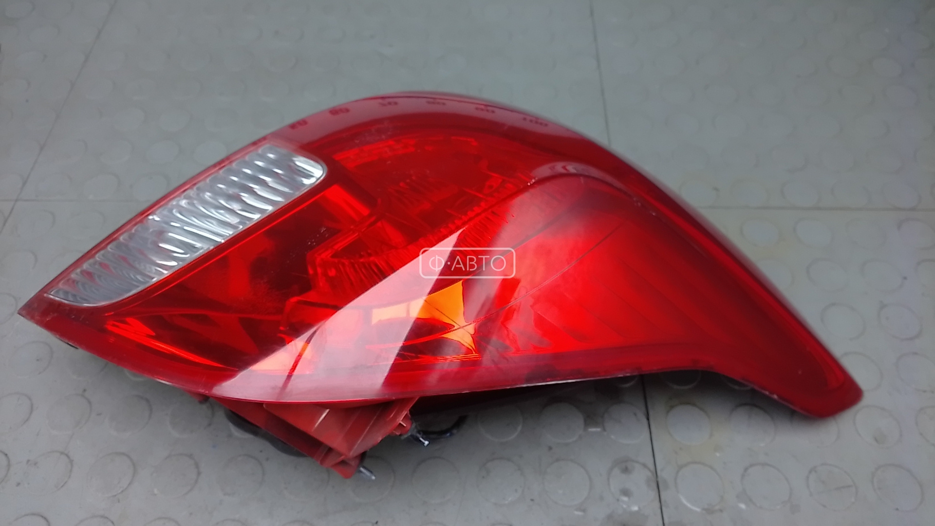 Фонарь задний правый OPEL MOKKA 1