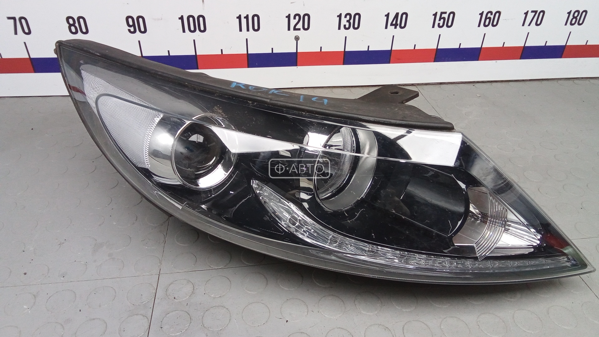 Фара правая